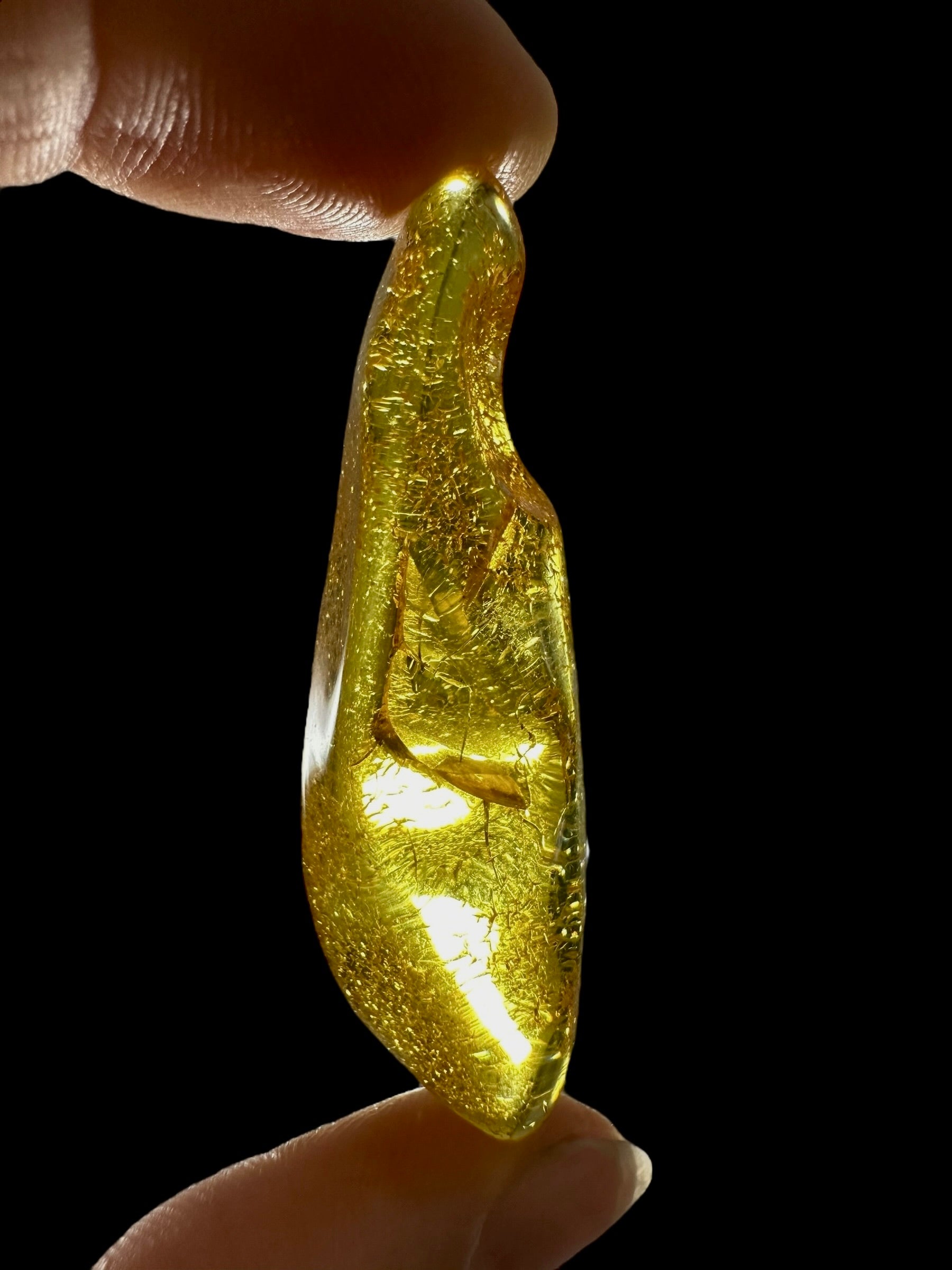 Amber 4,1g – Lithuania - JN688