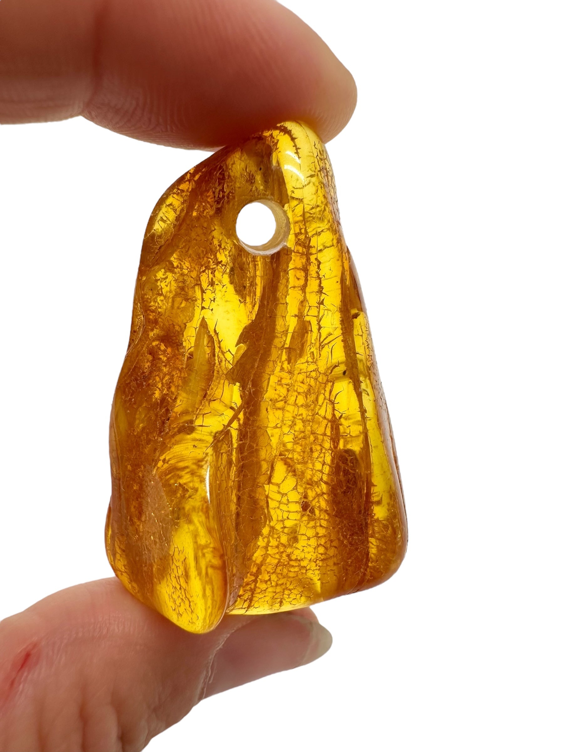 Amber with a drilled hole for hanging 9,1g – Lithuania - JND105