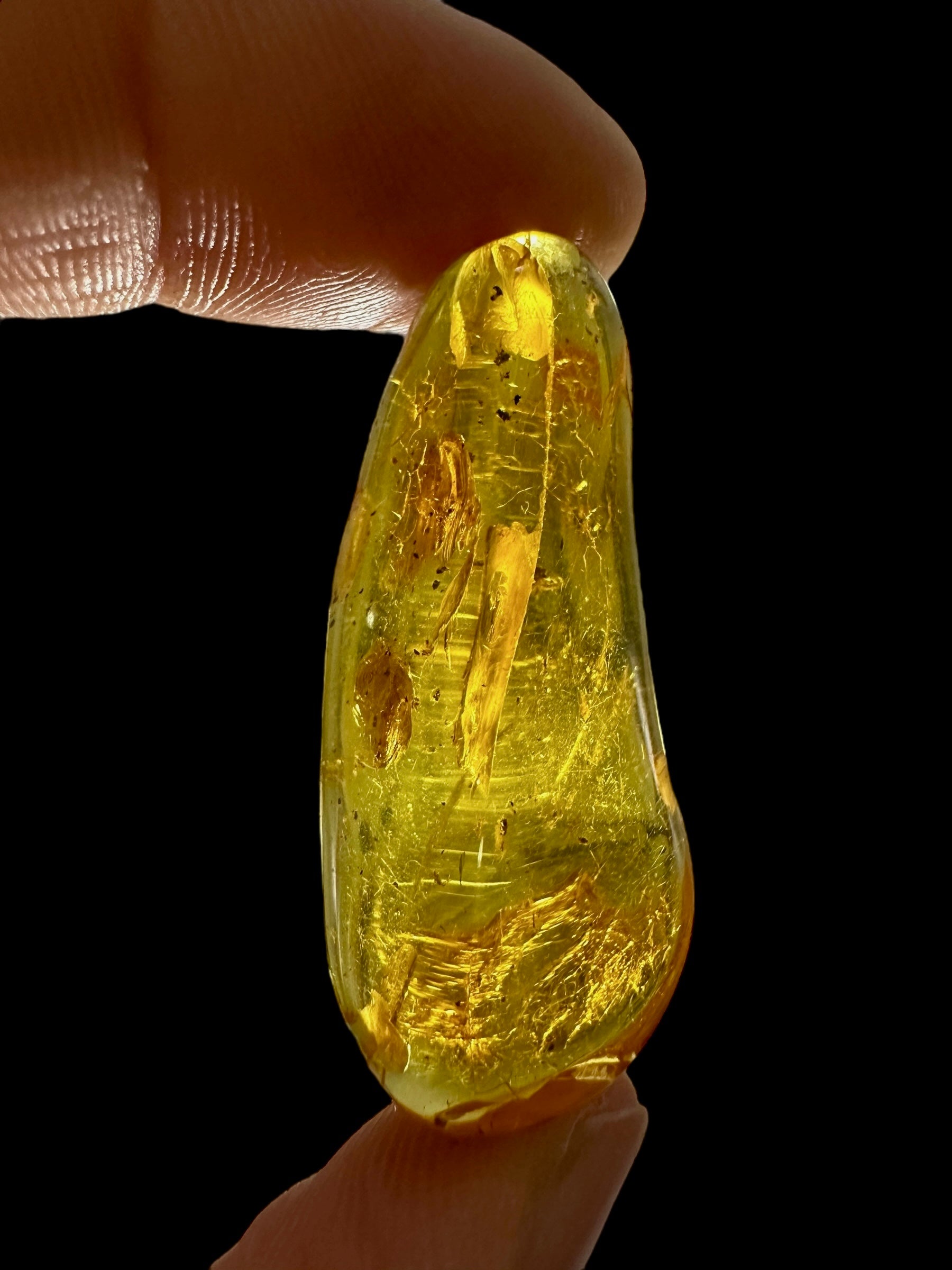 Amber 3,9g – Lithuania - JN709