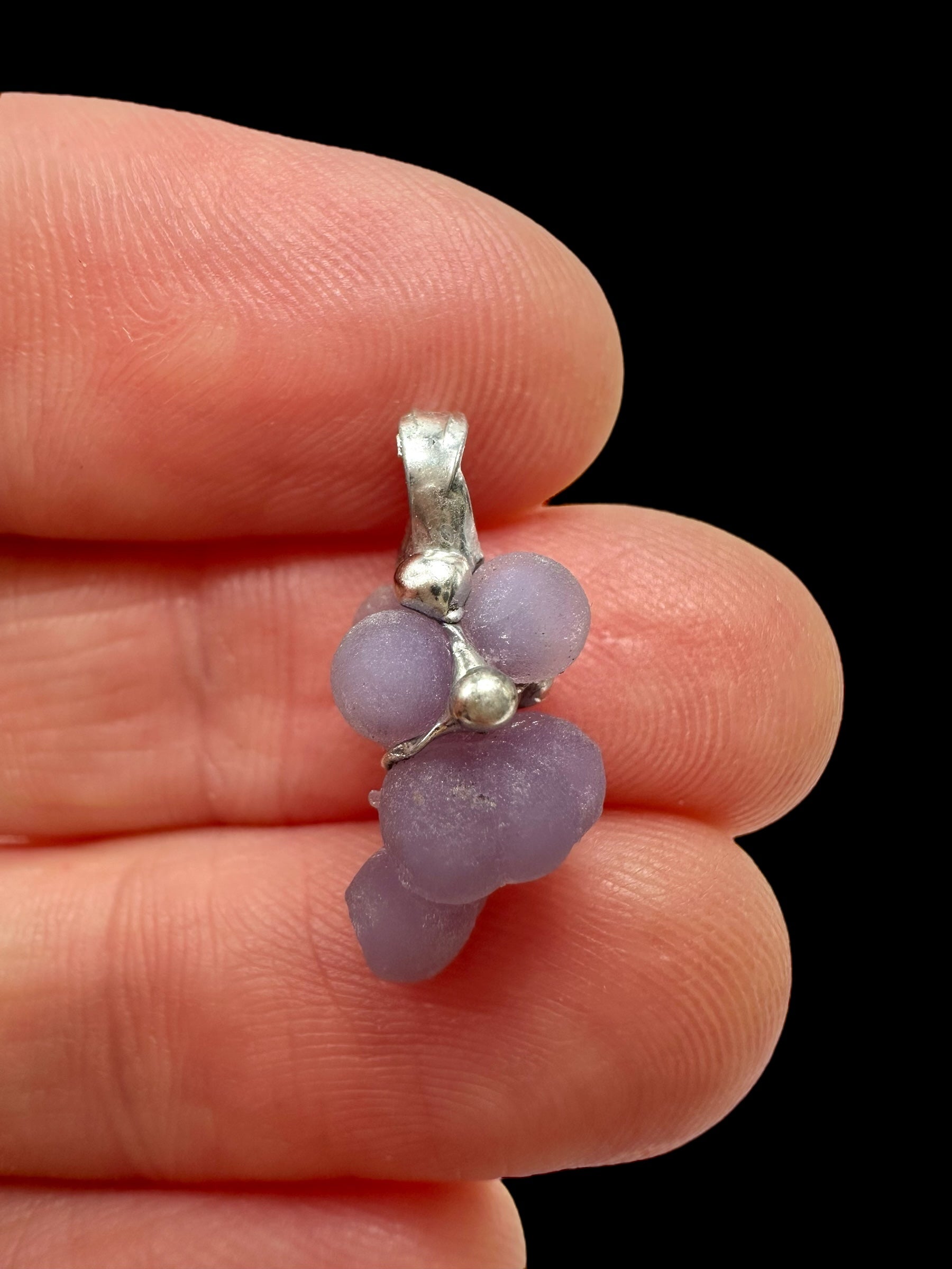 Grape chalcedony pendant - P/HCH95