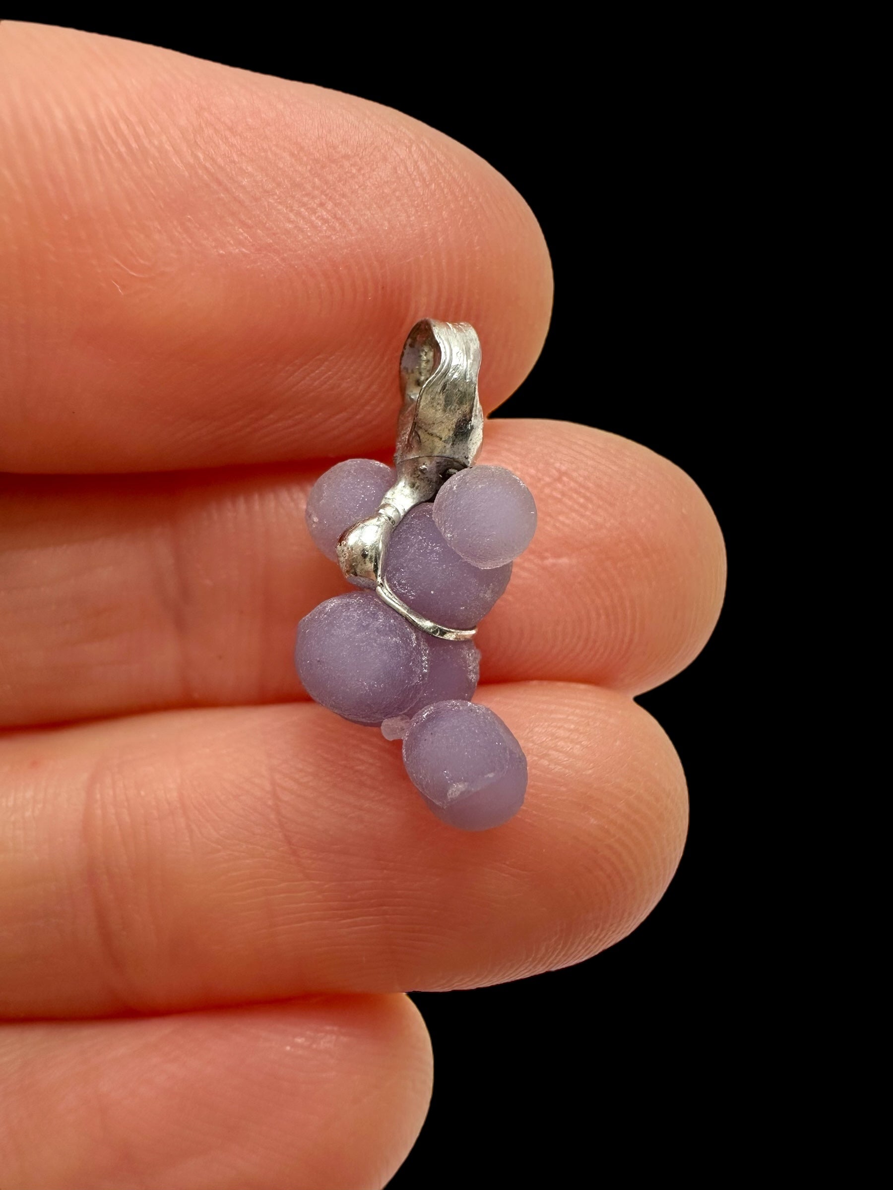 Grape chalcedony pendant