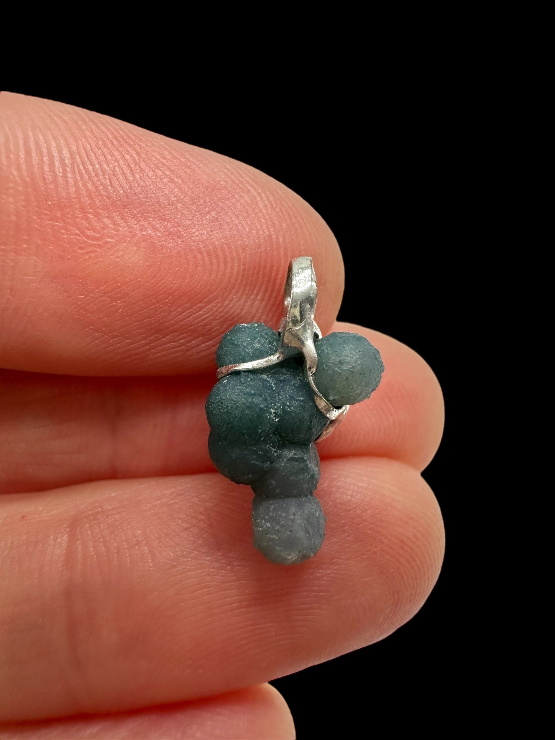 Grape chalcedony pendant - P/HCH96