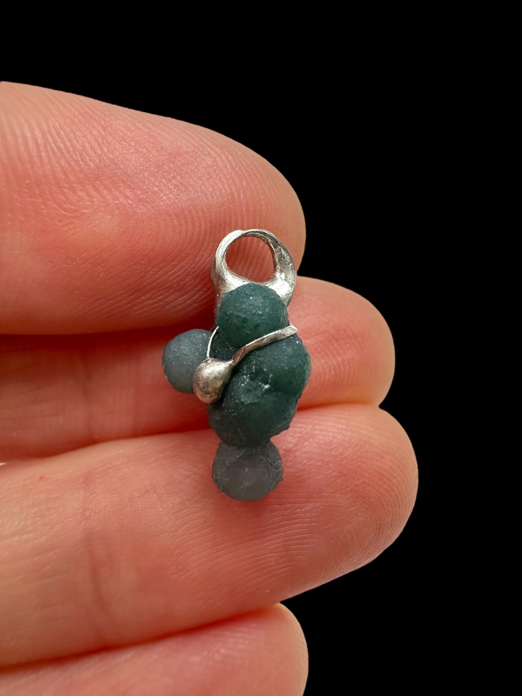 Grape chalcedony pendant - P/HCH96