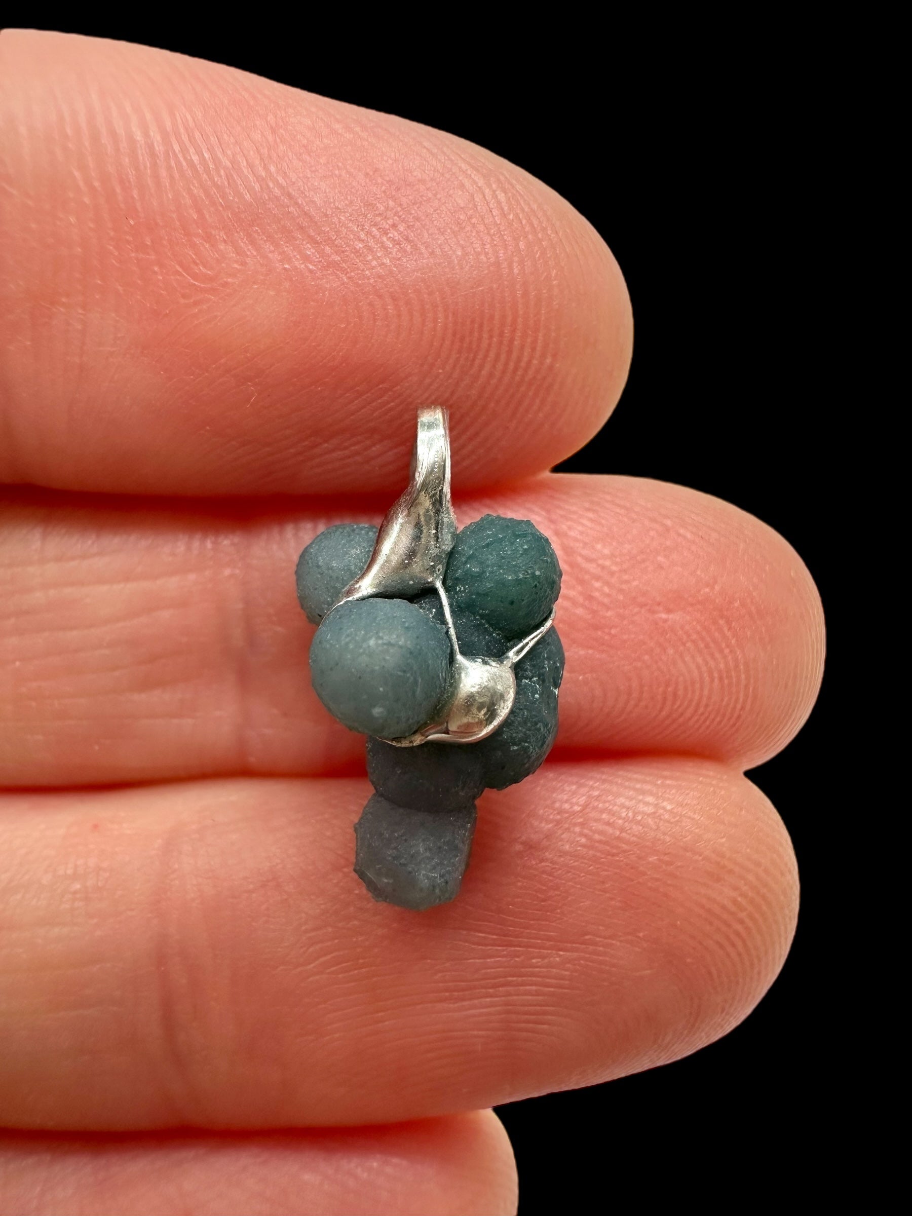 Grape chalcedony pendant