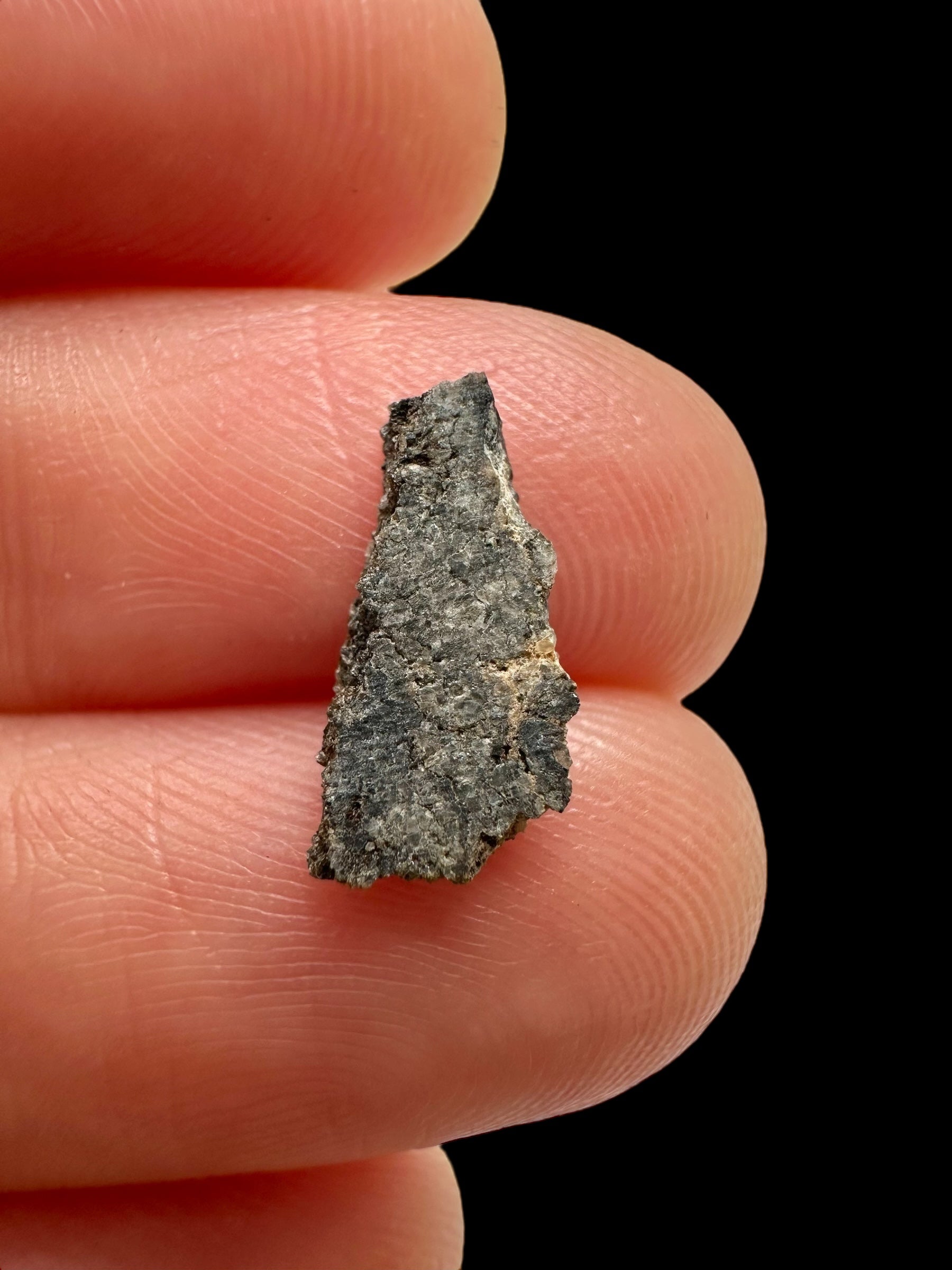 Meteorite Ksar Ghilane 022 – 0,2g – Tunisia - MEKG24