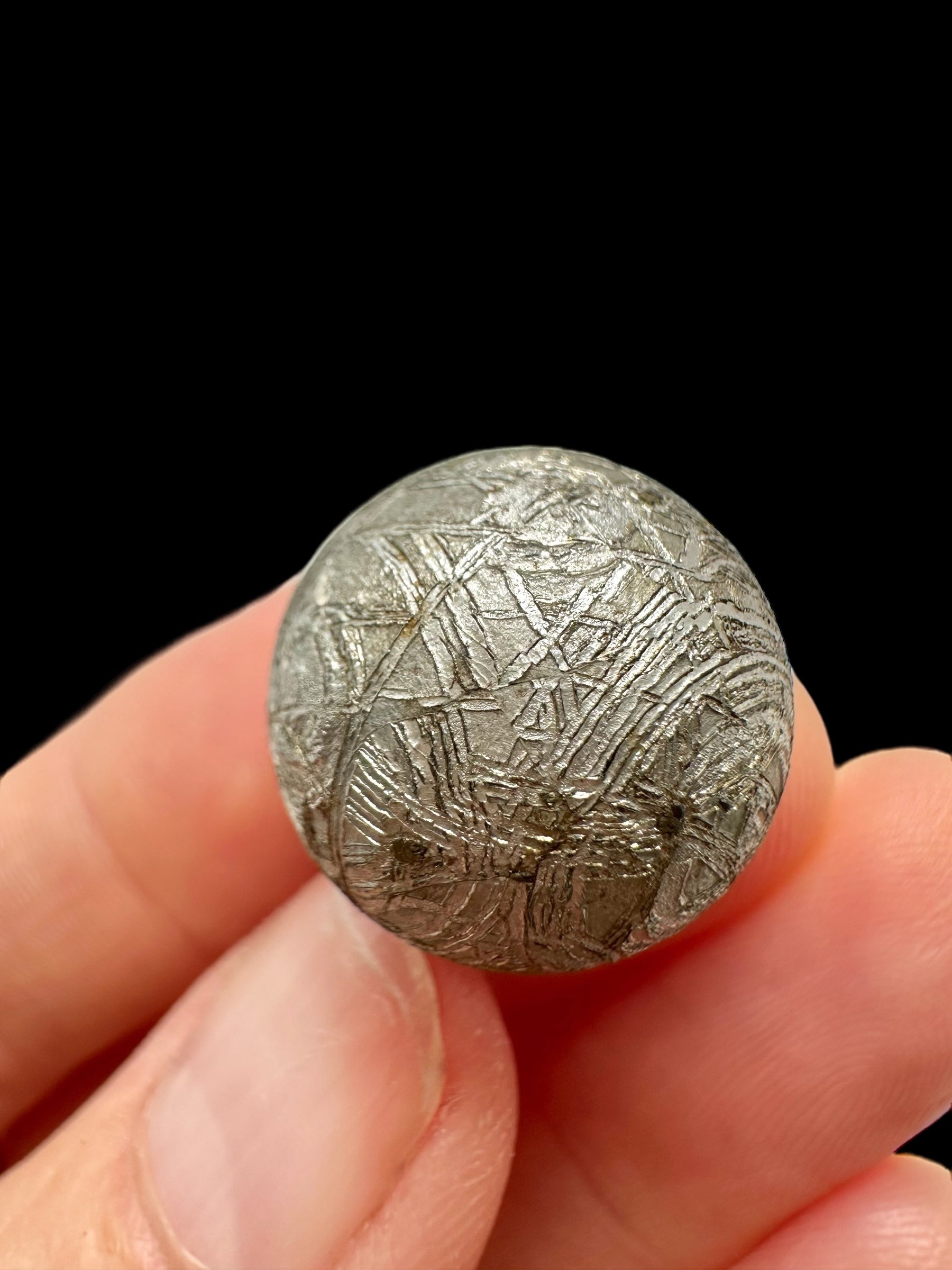 Meteorite Muonionalusta sphere 1,8cm – Norrbotten, Sweden - MEMO88