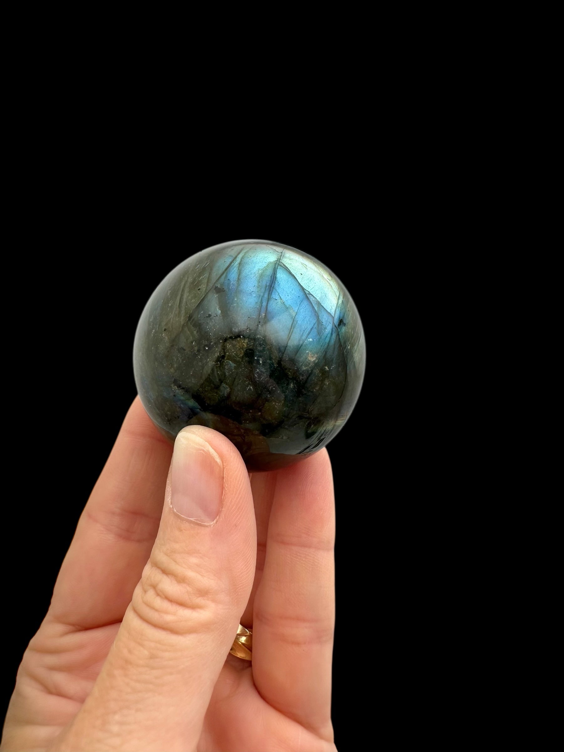 Labradorite sphere – Madagascar - L043