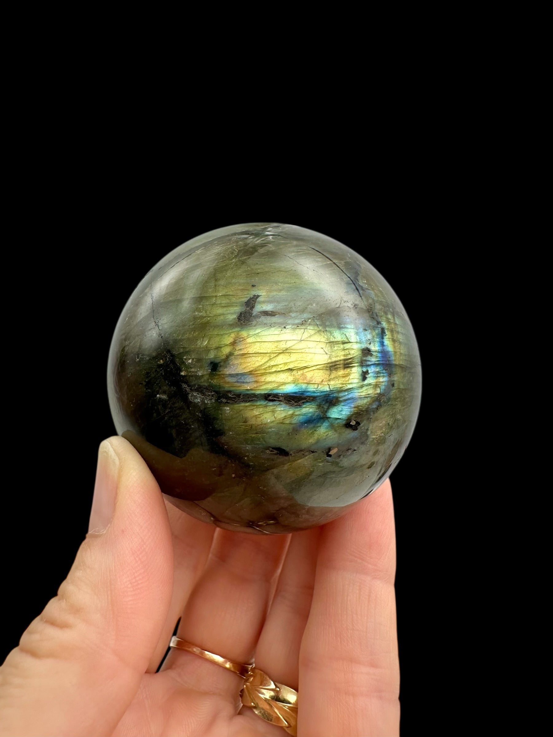 Labradorite sphere – Madagascar - L044