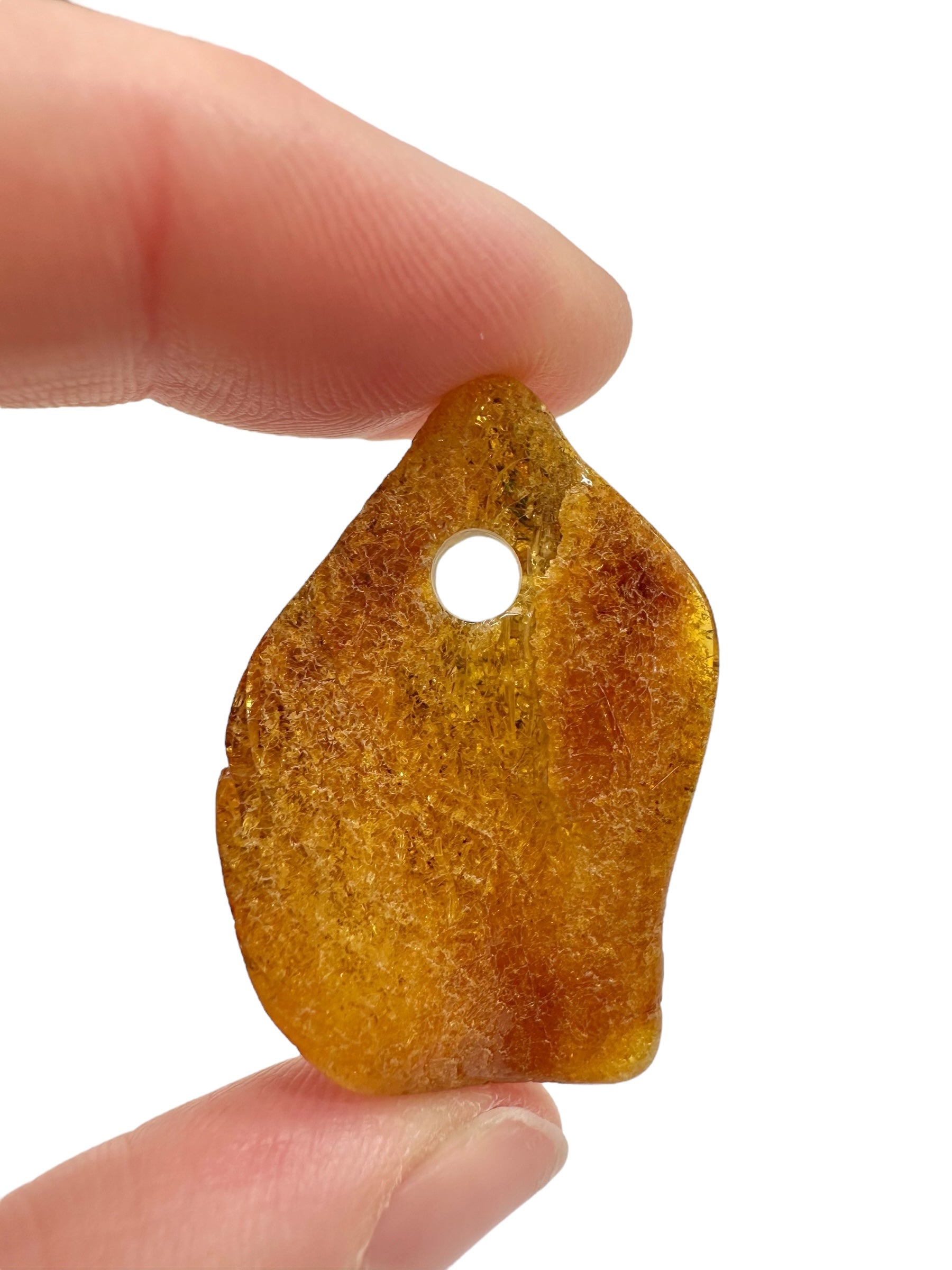 Amber with a drilled hole for hanging 3,3g – Lithuania - JND118