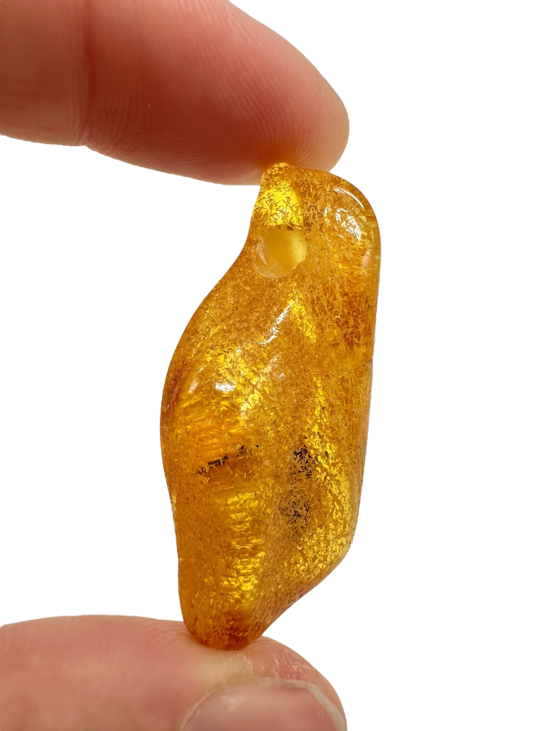 Amber with a drilled hole for hanging 3,7g – Lithuania - JND133