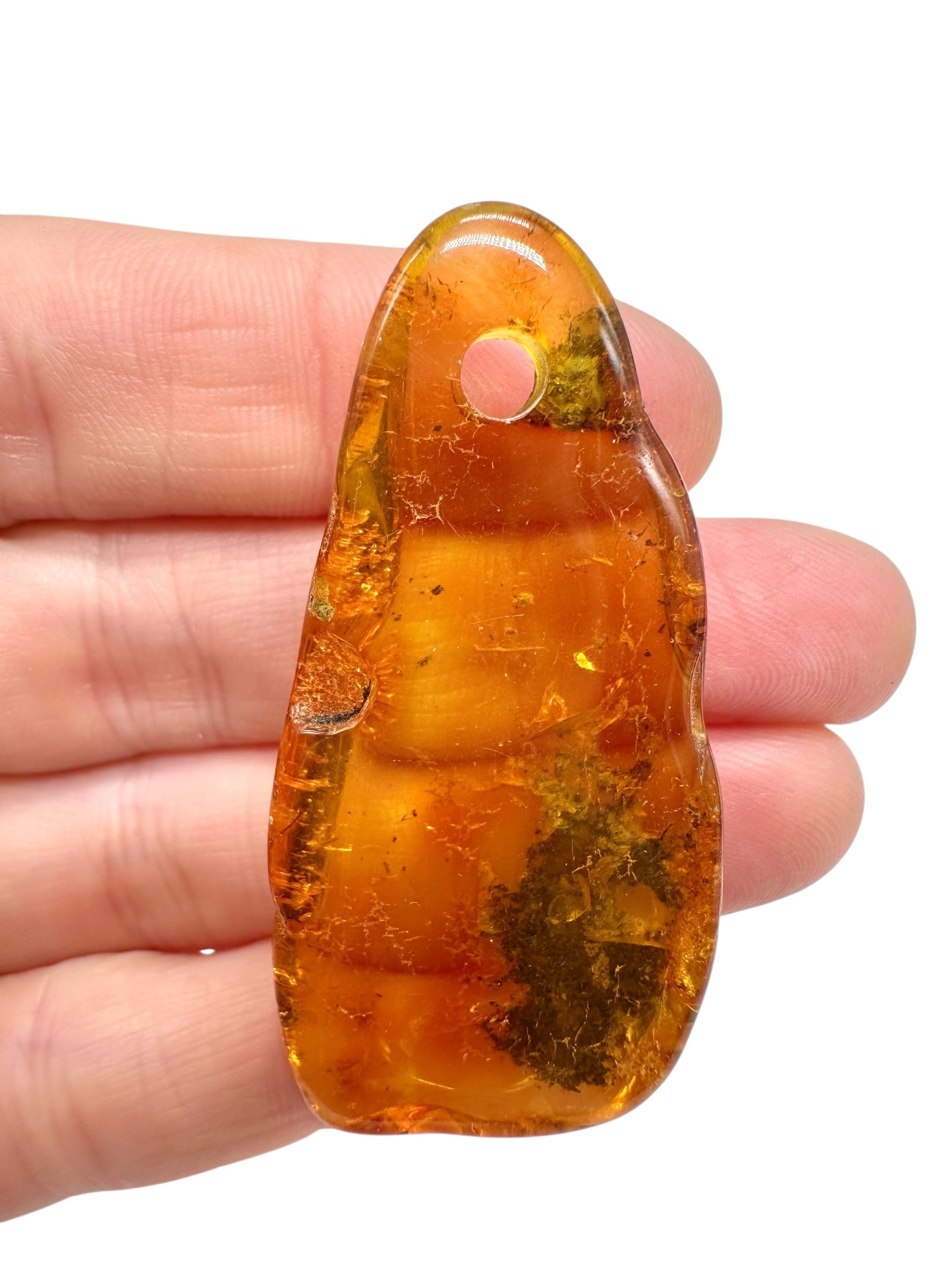 Amber with a drilled hole for hanging 6,2g – Lithuania - JND139