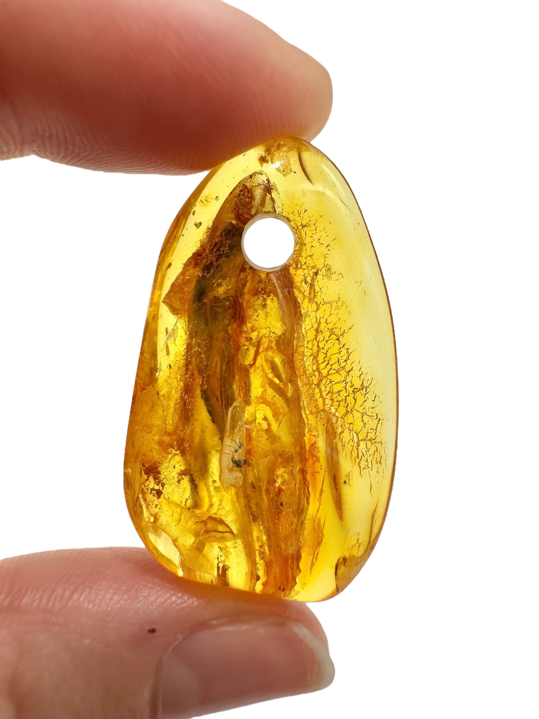 Amber with a drilled hole for hanging 3,7g – Lithuania - JND141