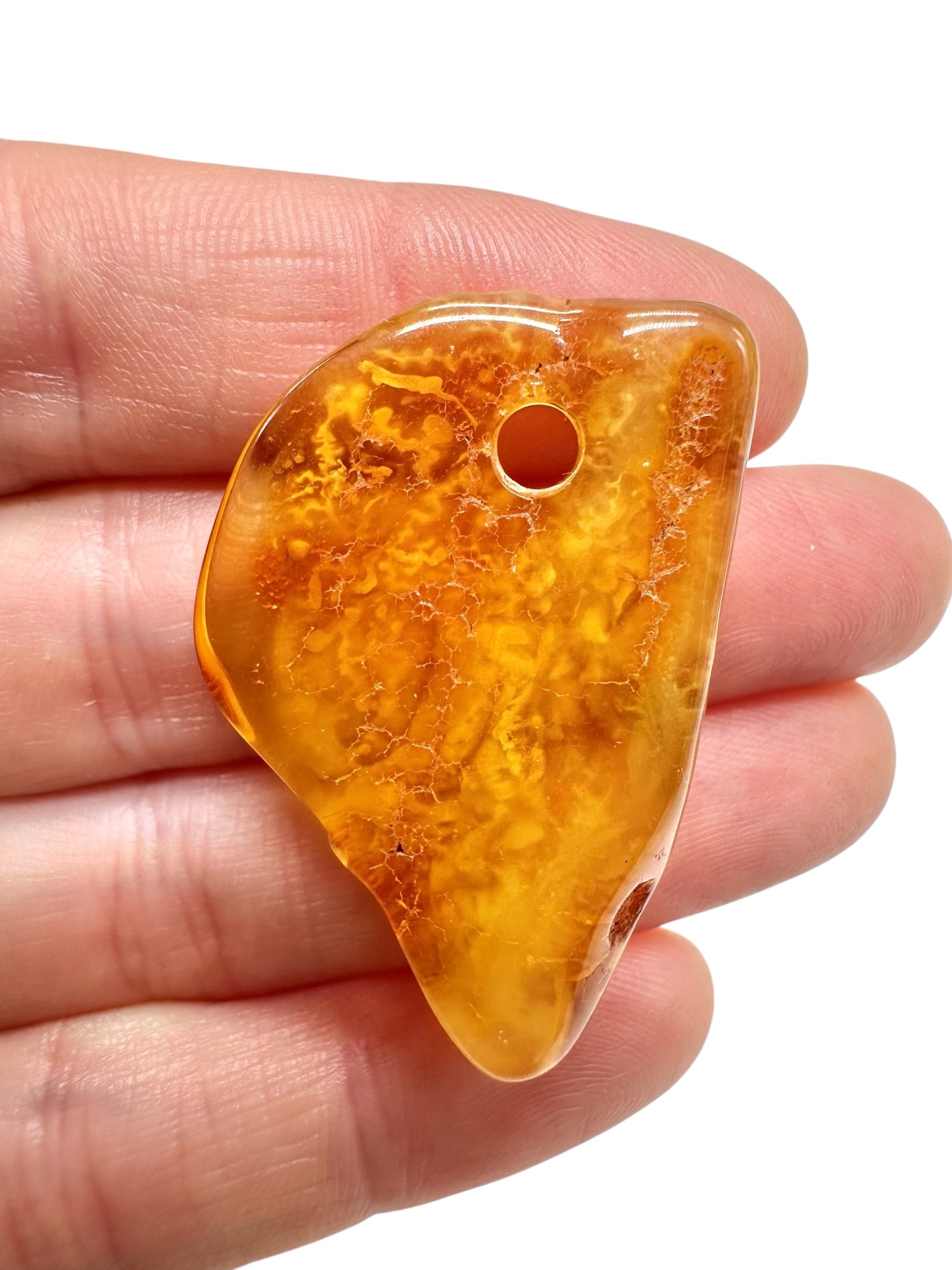 Amber with a drilled hole for hanging 3,7g – Lithuania - JND144