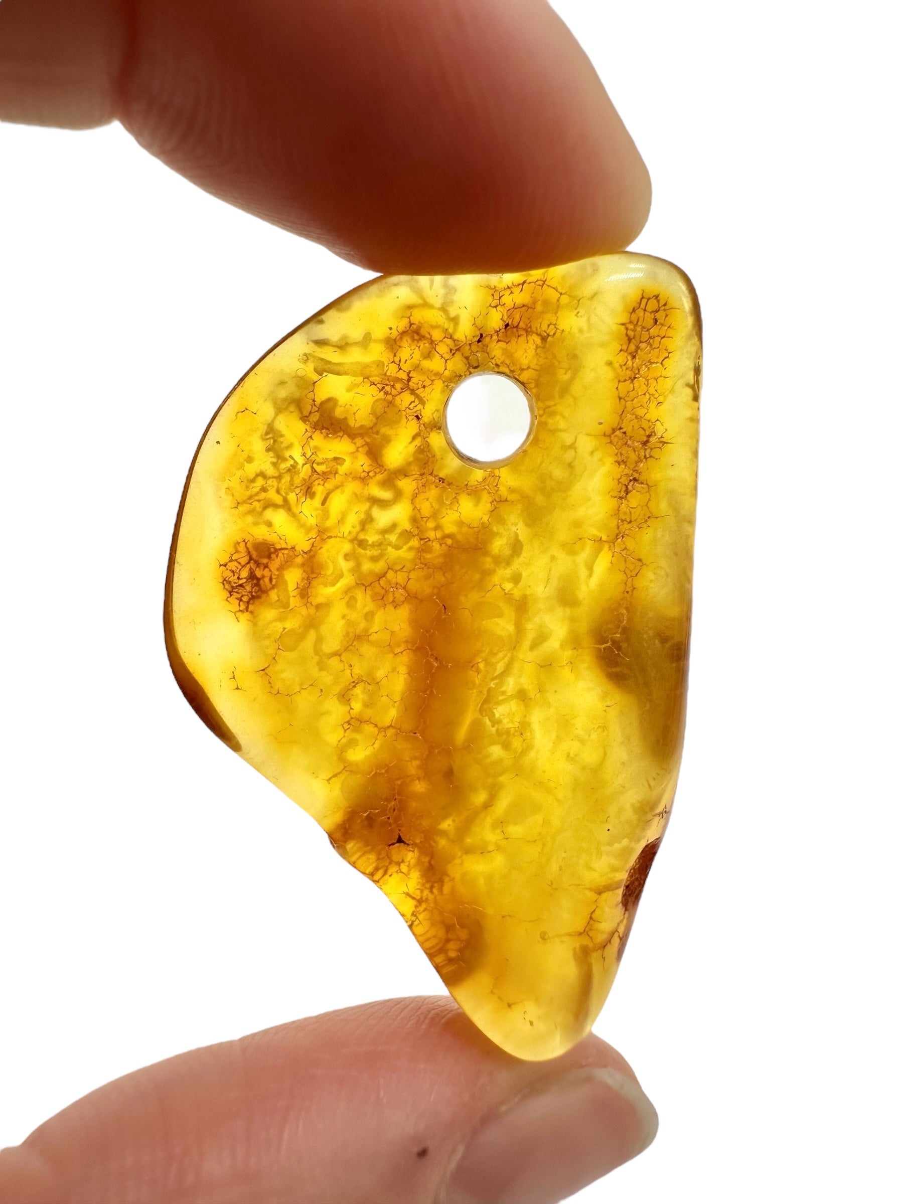 Amber with a drilled hole for hanging 3,7g – Lithuania - JND144