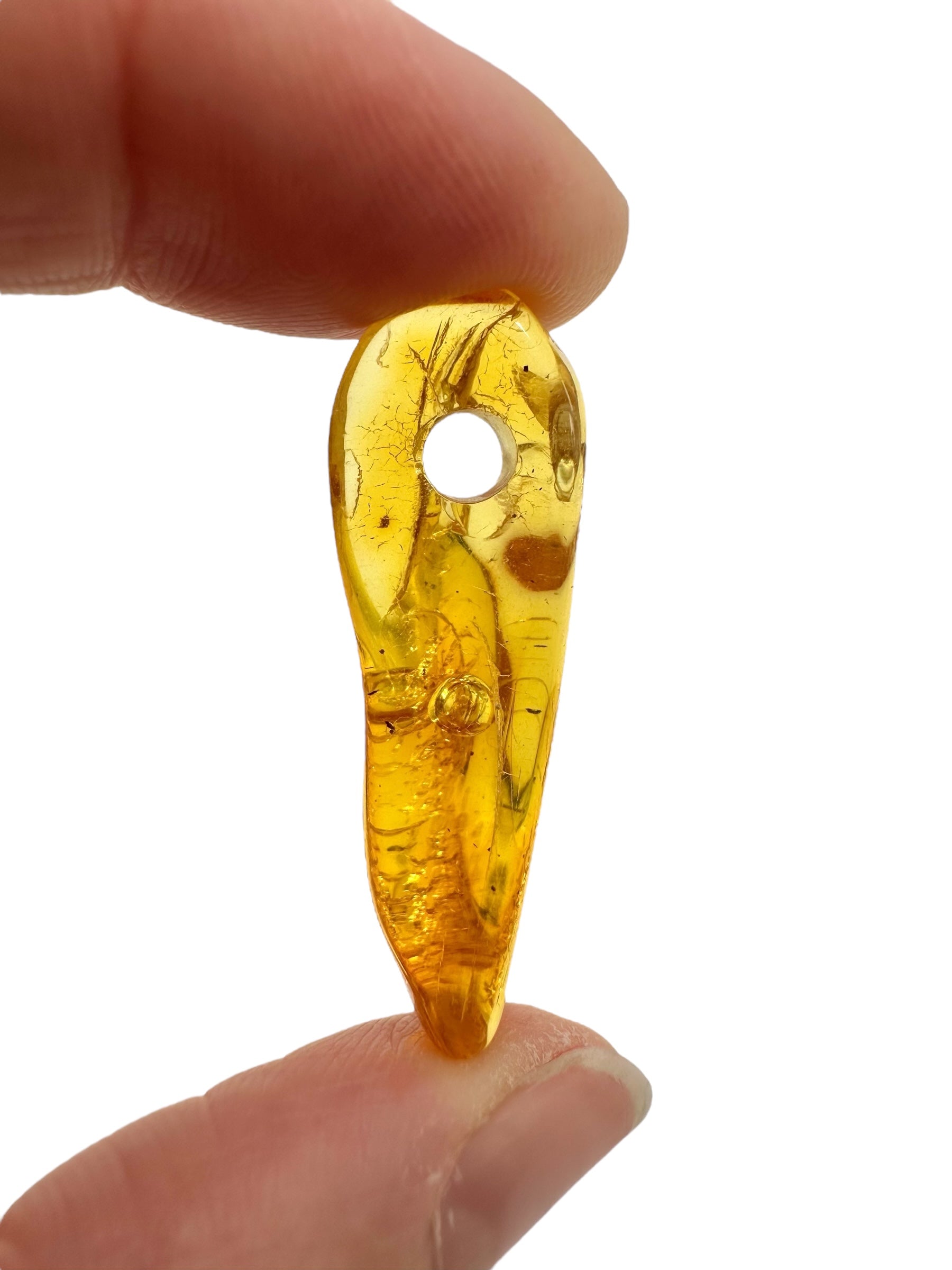 Amber with a drilled hole for hanging 2,3g – Lithuania - JND160
