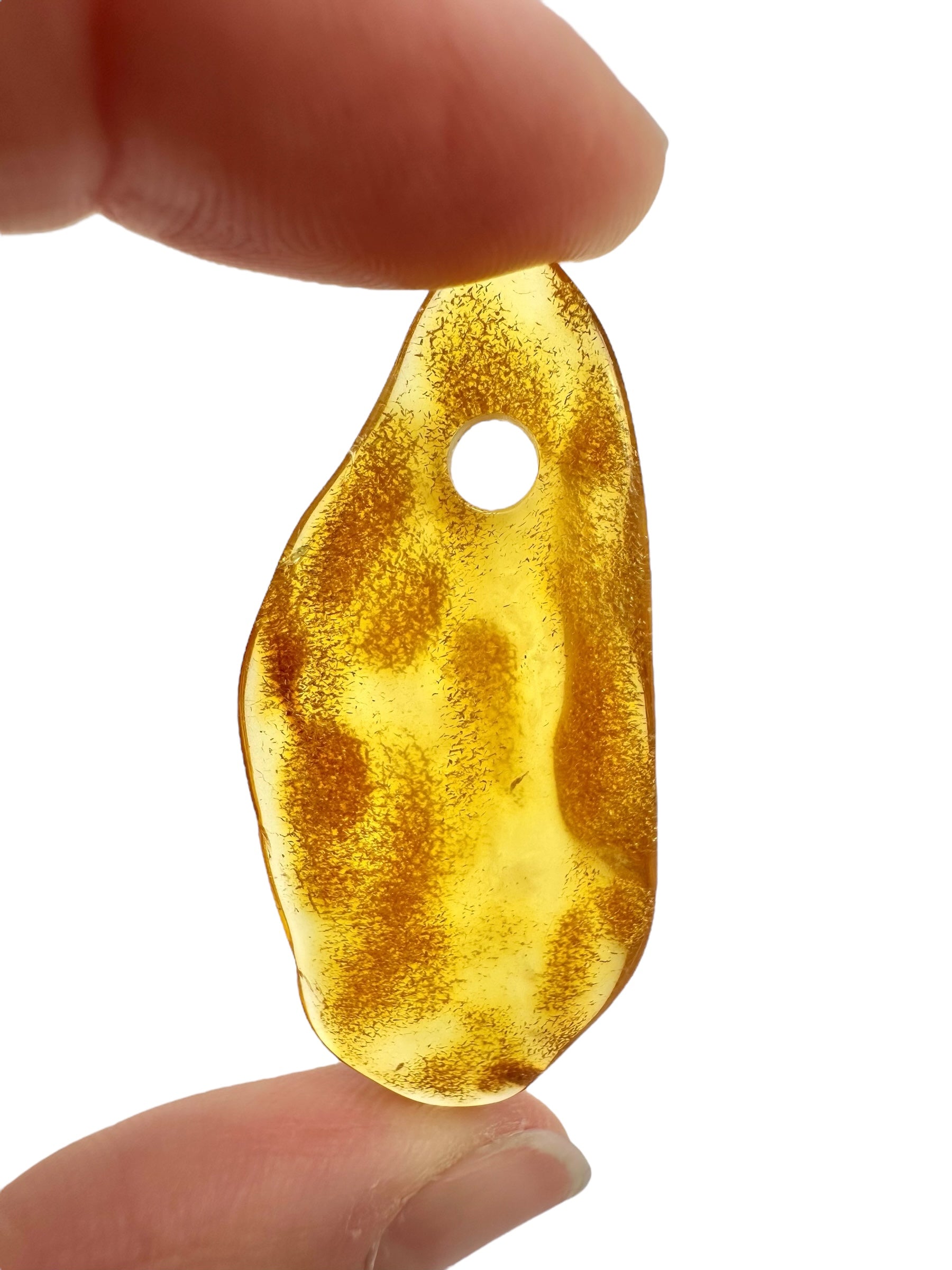 Amber with a drilled hole for hanging 2,6g – Lithuania - JND161