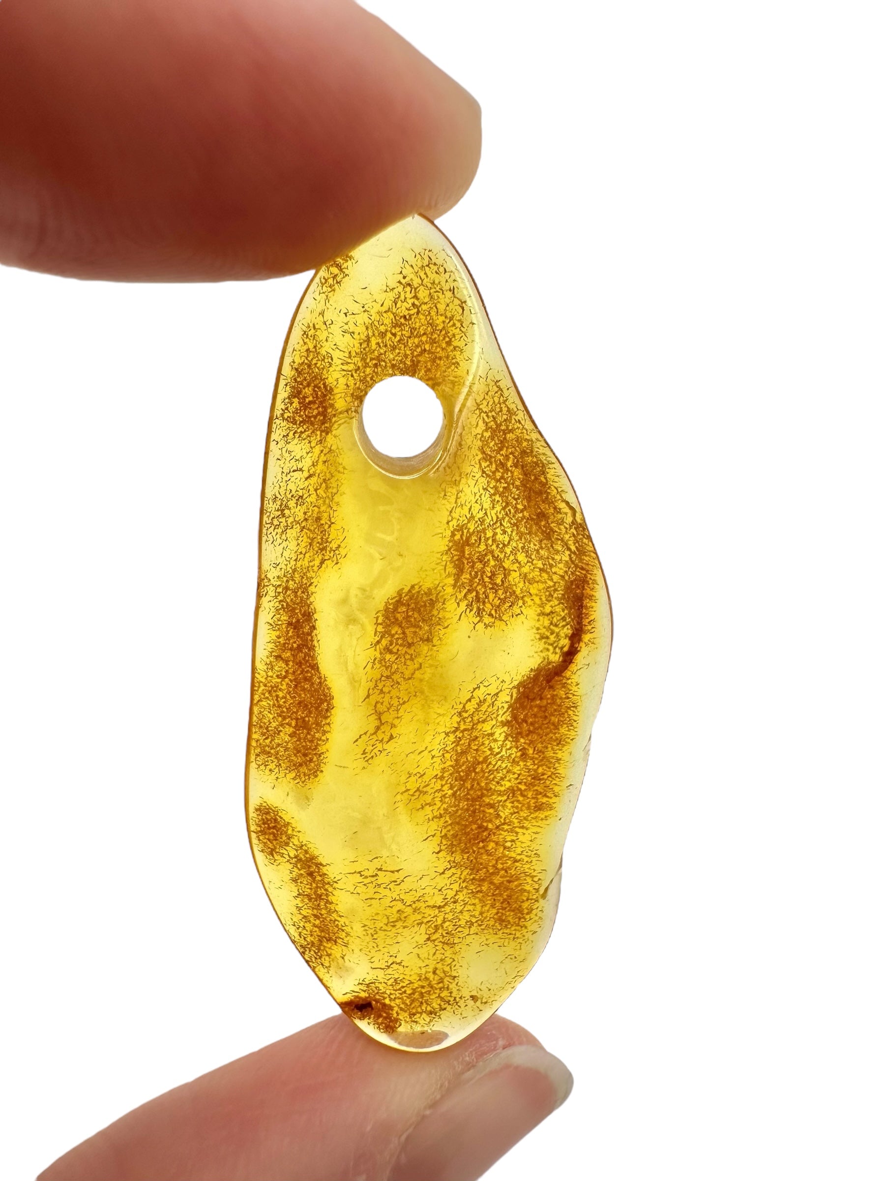 Amber with a drilled hole for hanging 2,6g – Lithuania - JND161