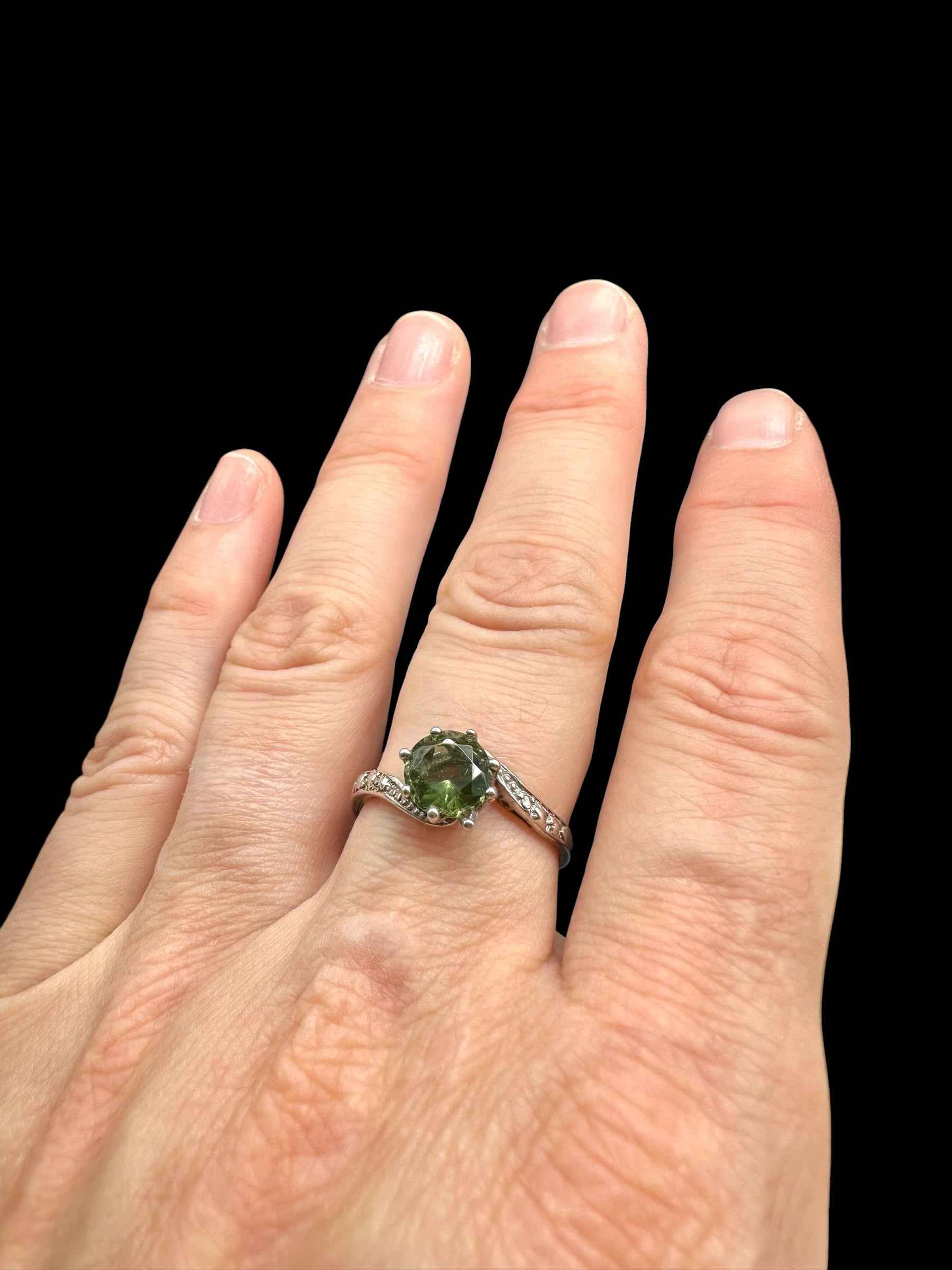 Argento ring with Moldavite faccettata size 58 - VP44
