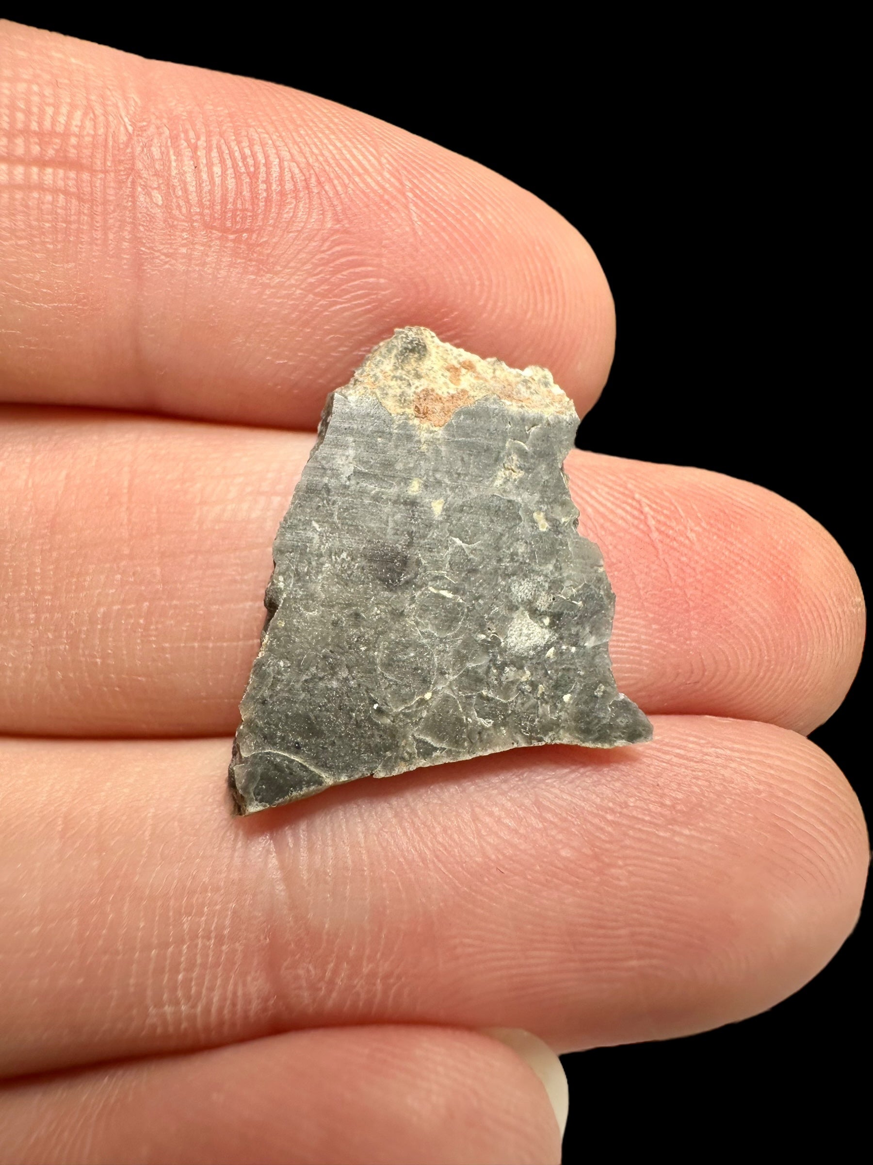 Lunar meteorite Adrar 013 – 1,2g – Algeria - MEAD02