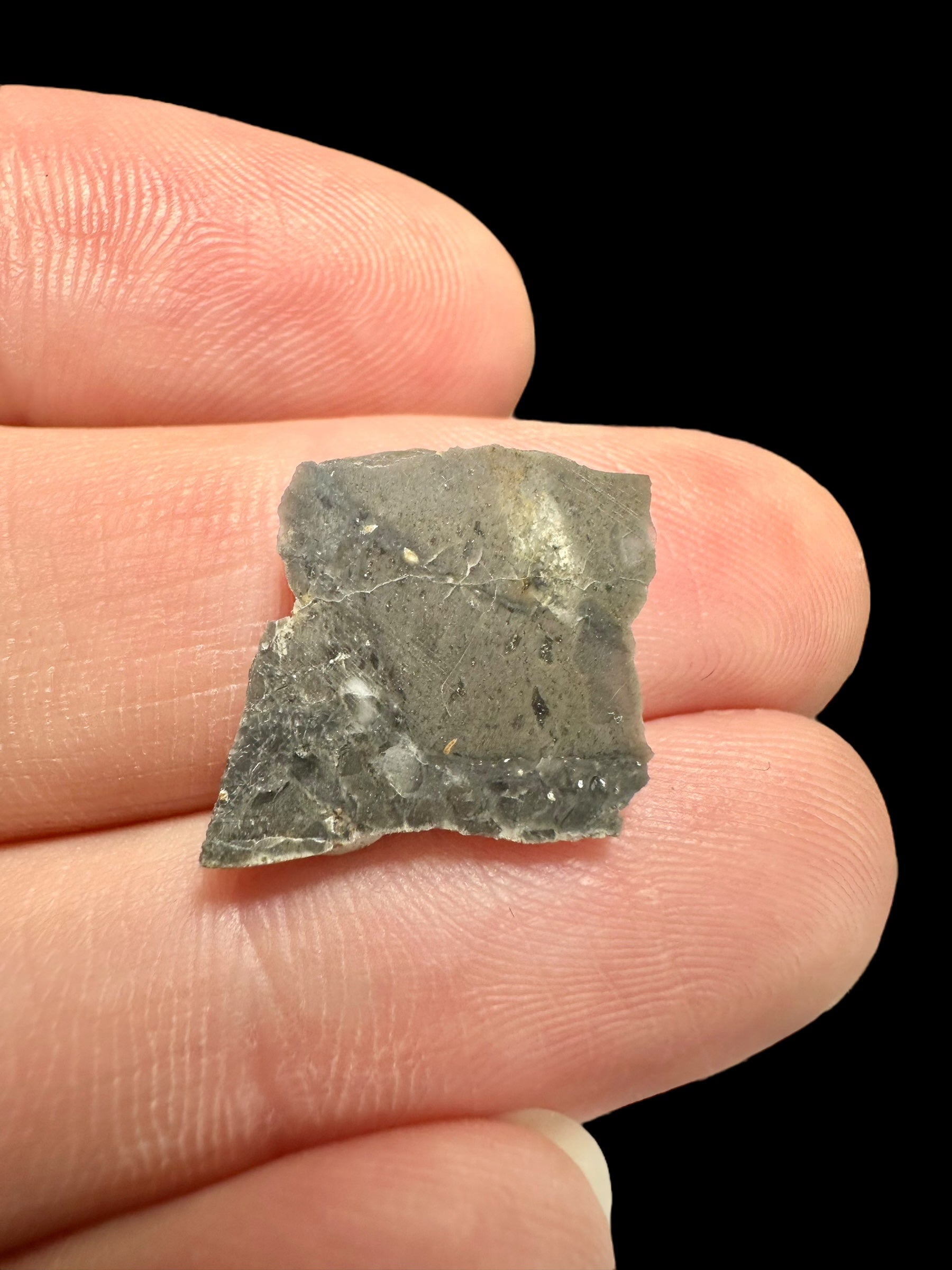 Lunar meteorite Adrar 013 – 0,8g – Algeria - MEAD03