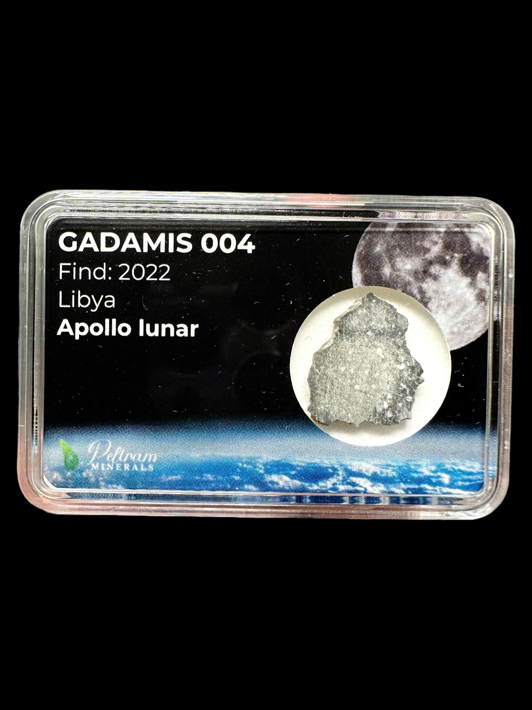 Lunar meteorite Gadamis 004 – 0,7g – Libya