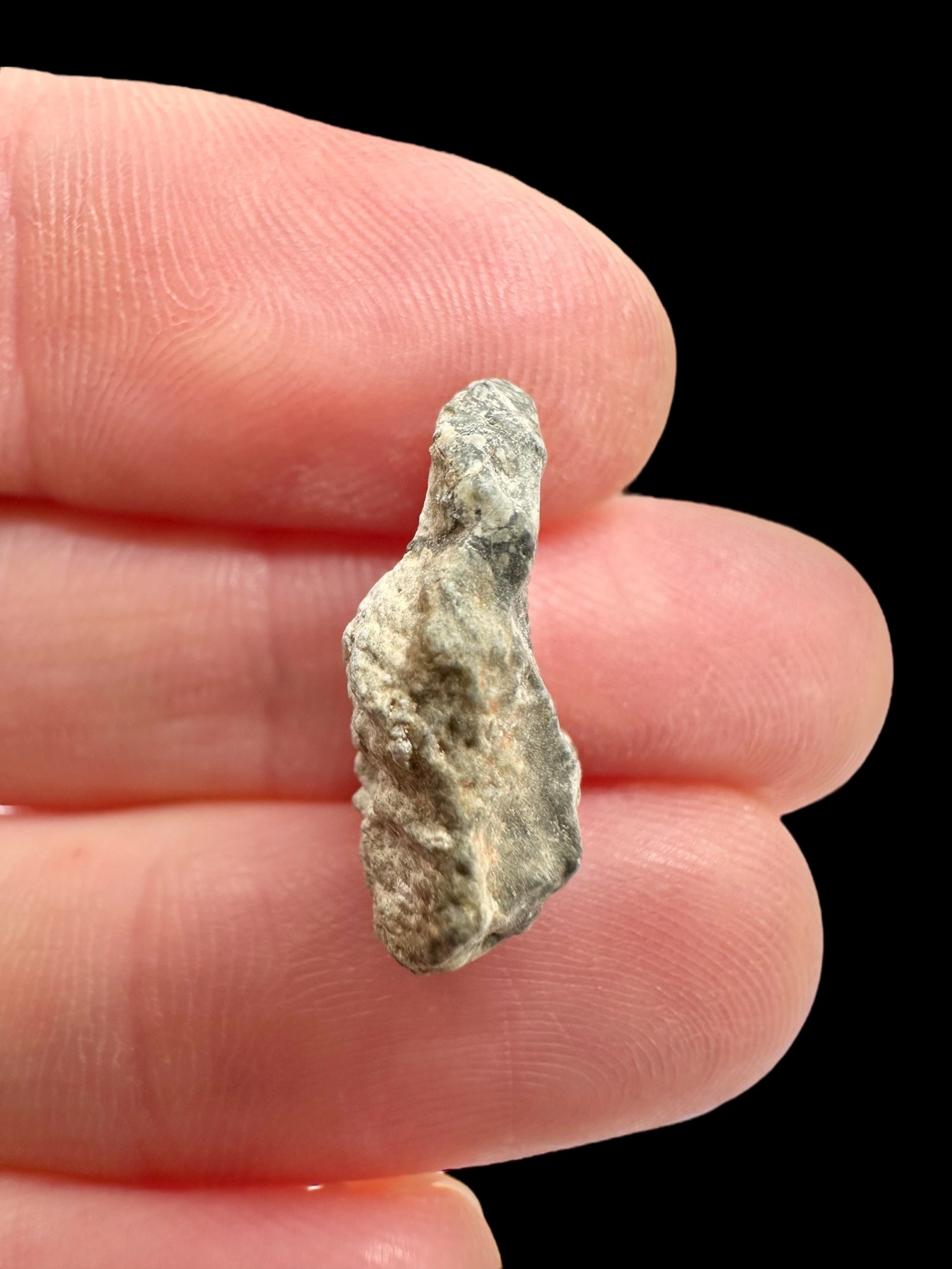 Lunar meteorite Gadamis 004 – 1,2g – Libya - MEGD26