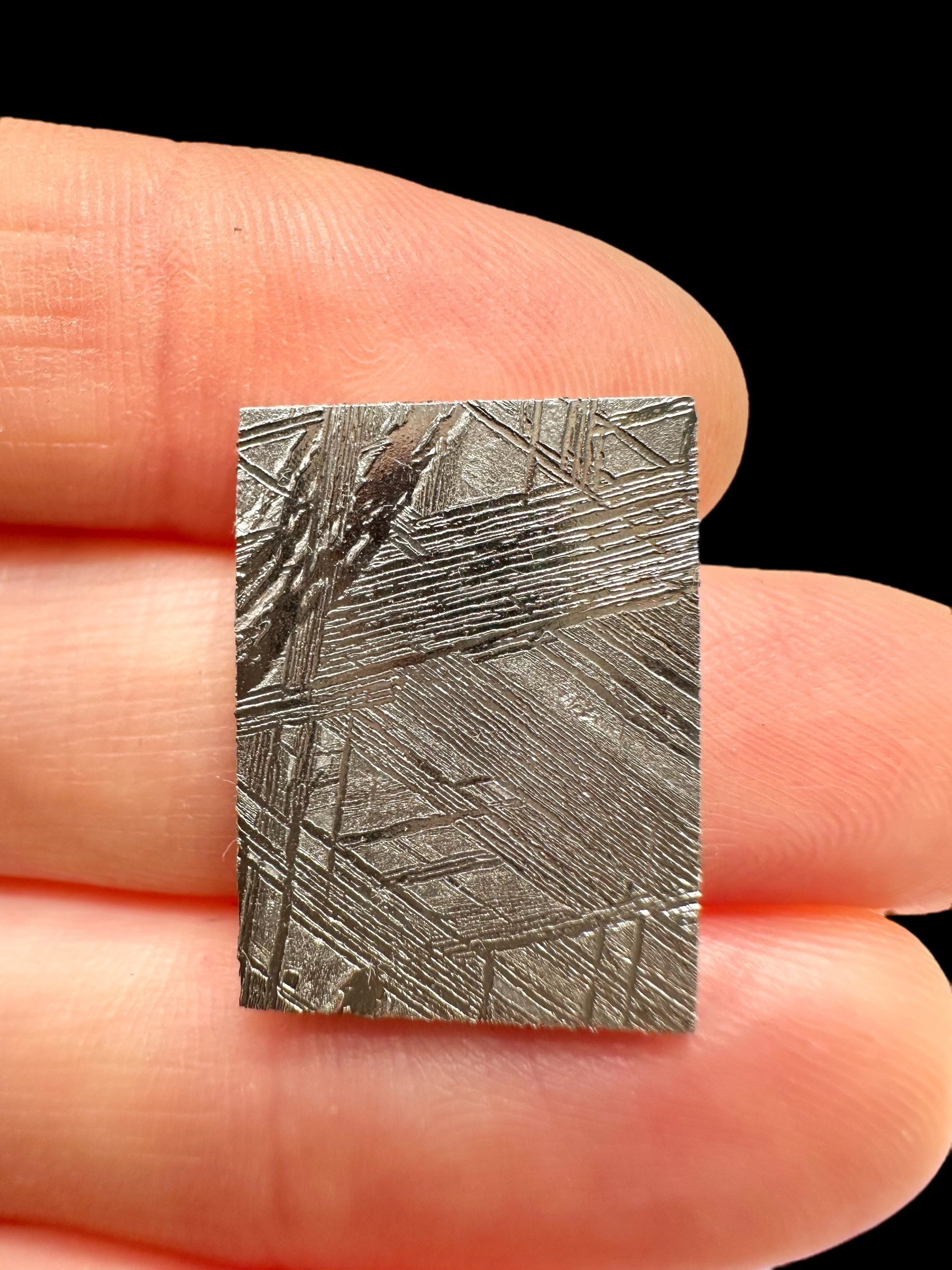 Meteorite Muonionalusta 3,8g – Extra quality – Norrbotten, Sweden