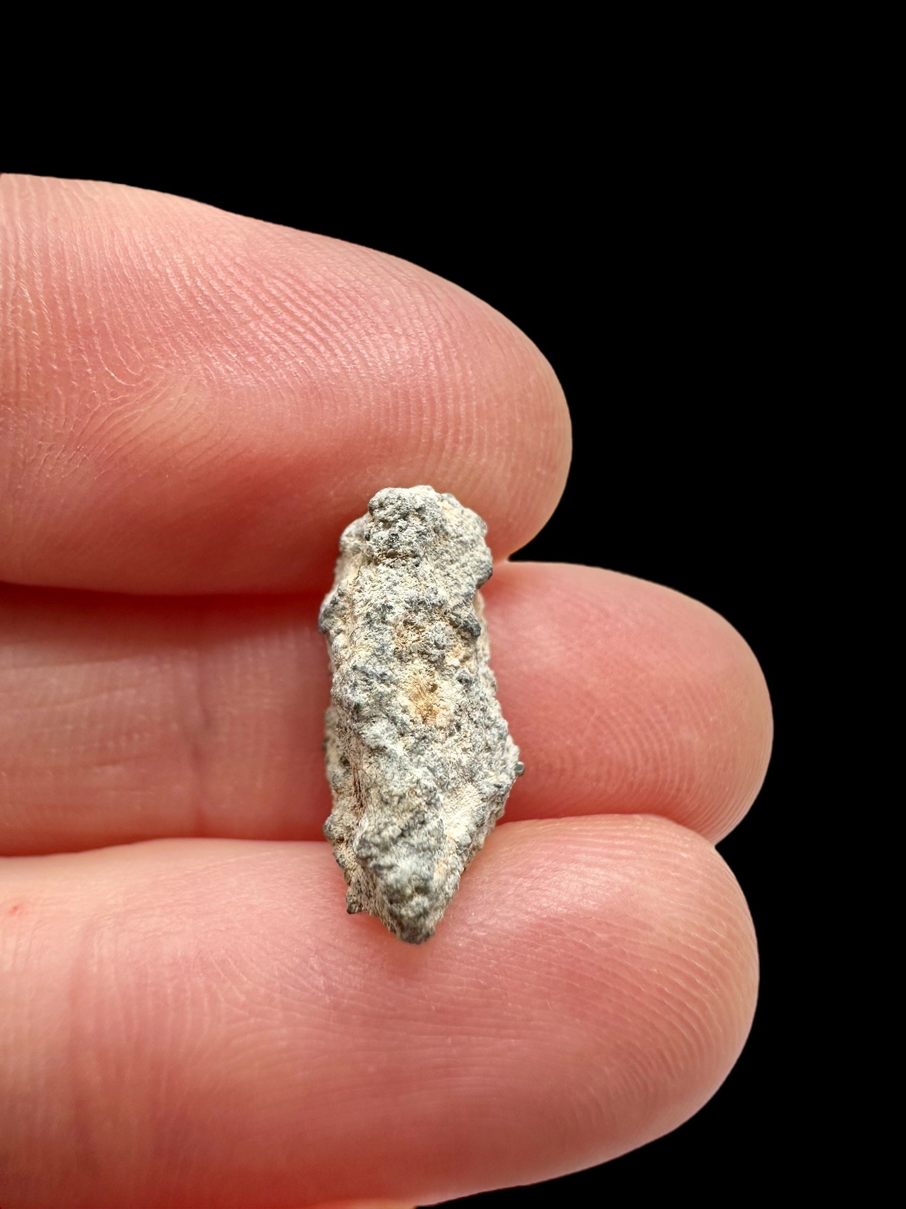 Lunar meteorite Gadamis 004 – 1g – Libya - MEGD39