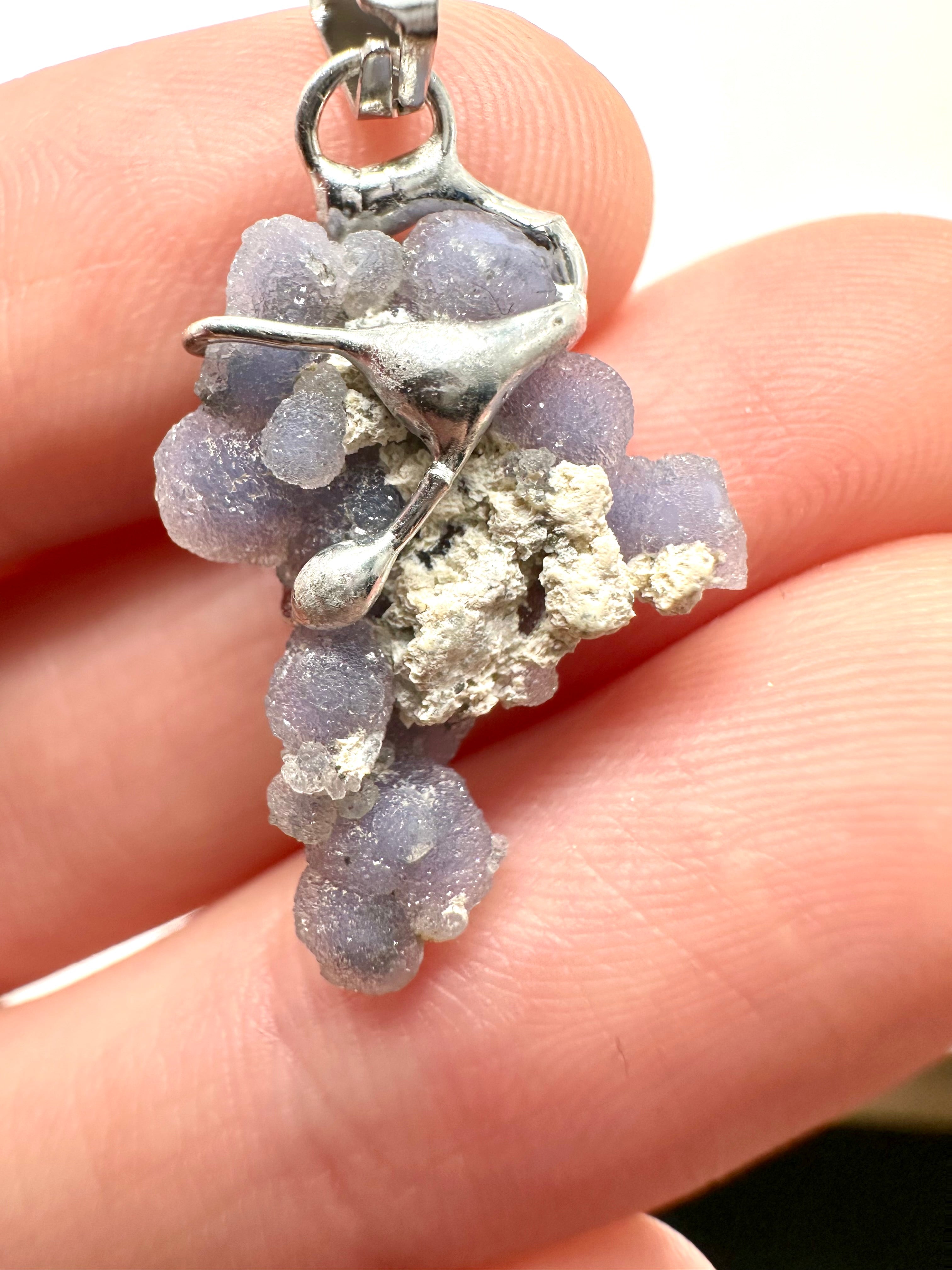 Grape chalcedony pendant - P/HCH14