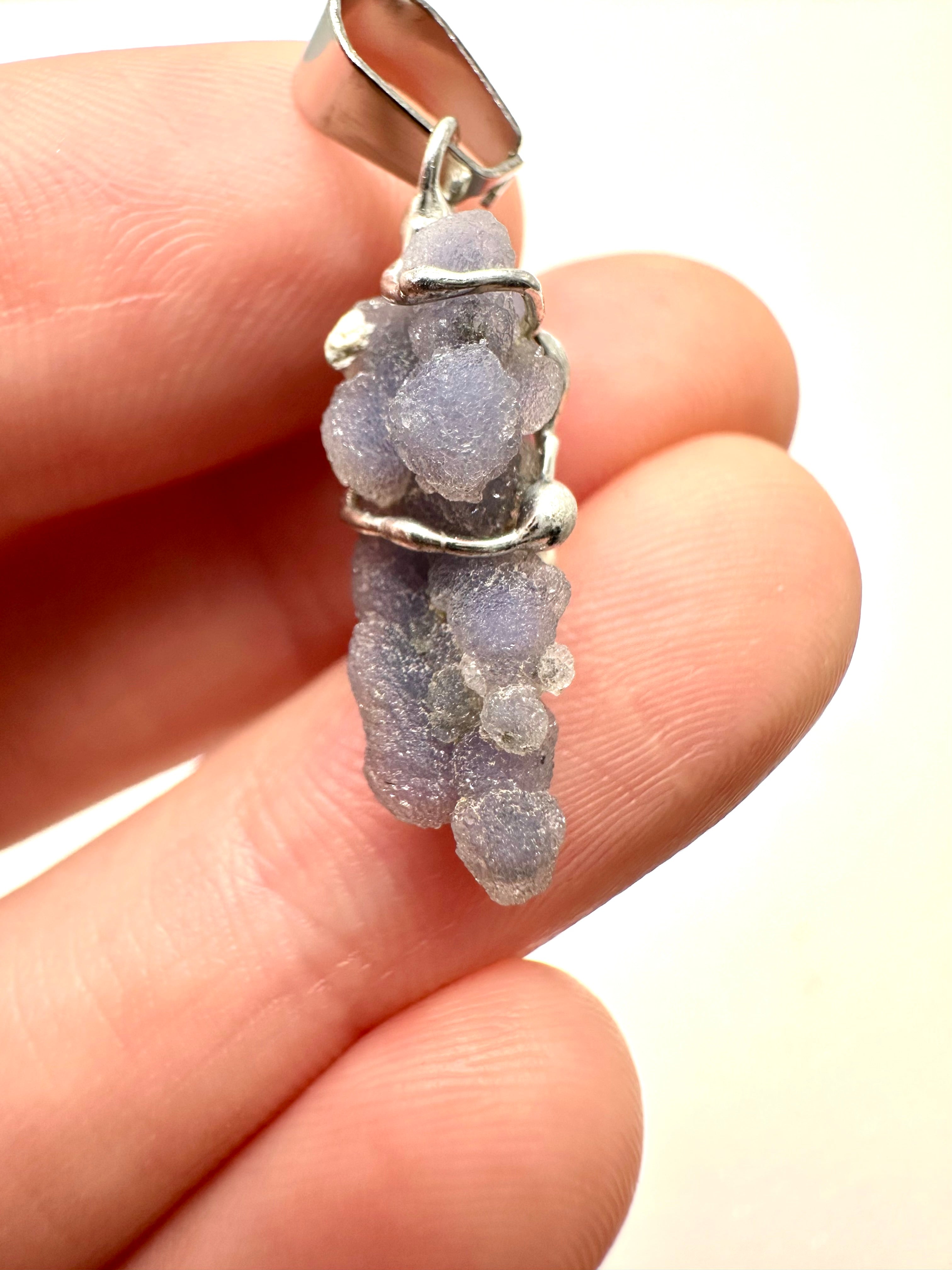 Grape chalcedony pendant - P/HCH14