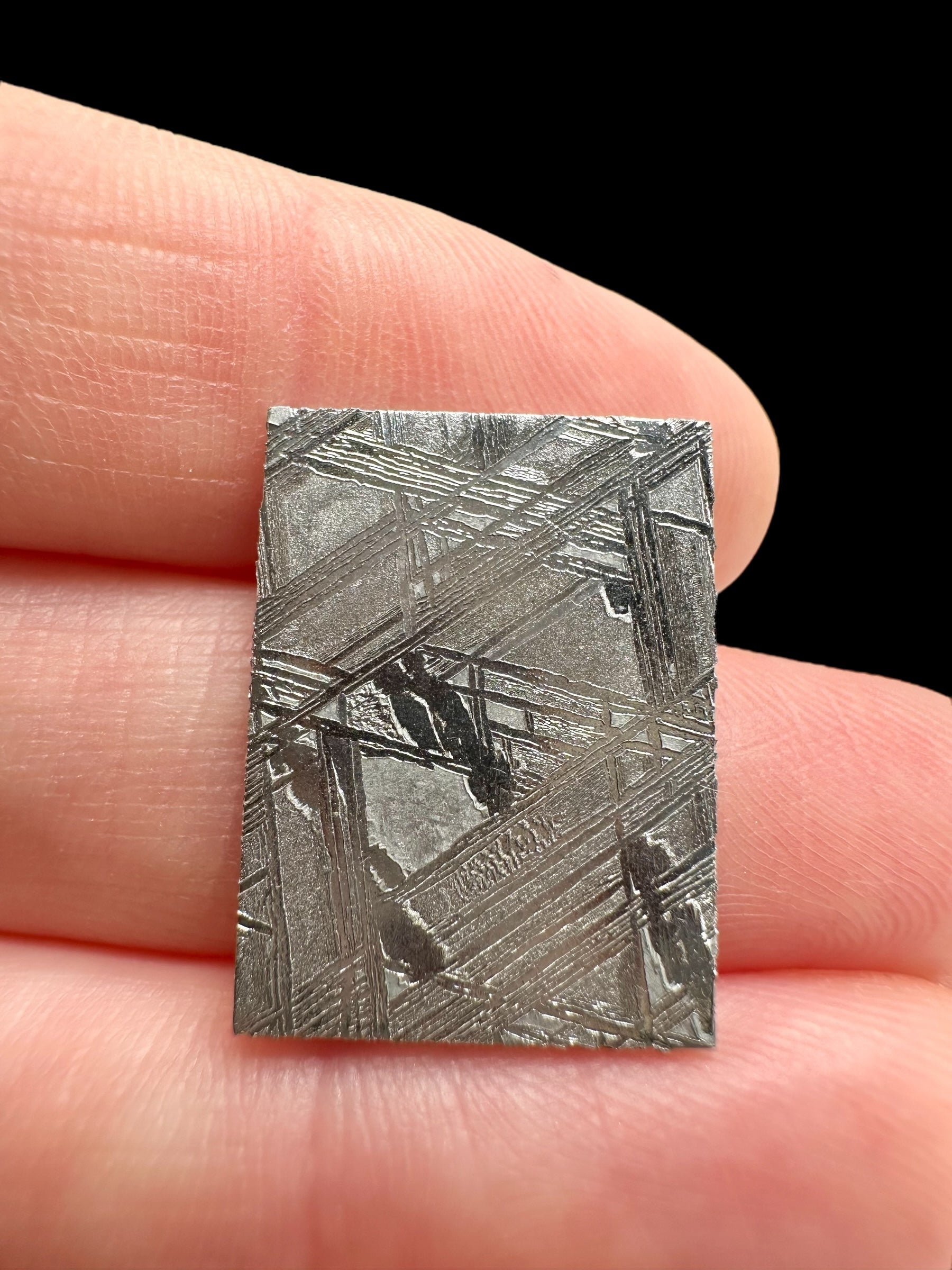 Meteorite Muonionalusta 3,8g – Extra quality – Norrbotten, Sweden
