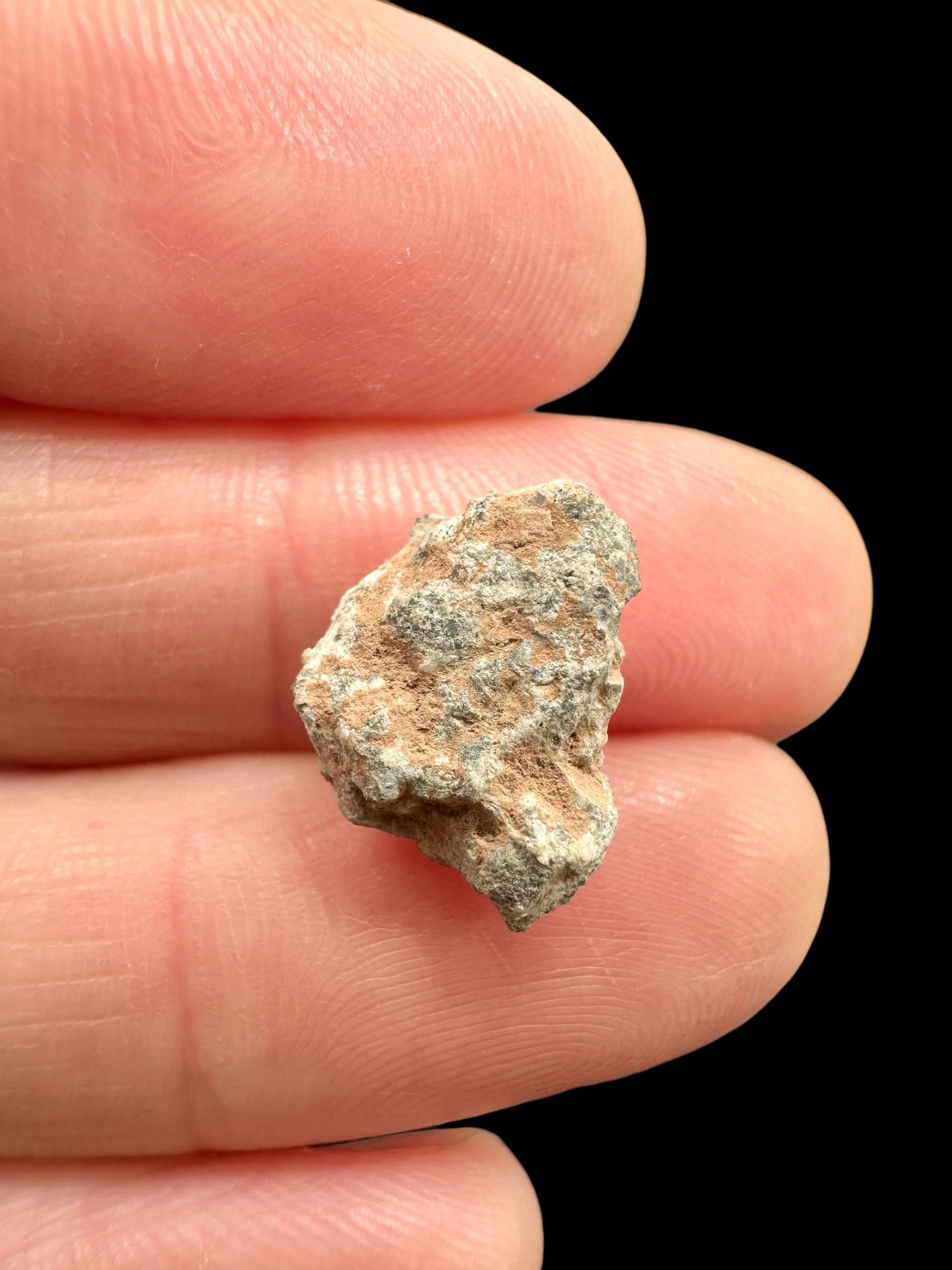 Lunar meteorite Bechar 007 – 0,8g – Algeria
