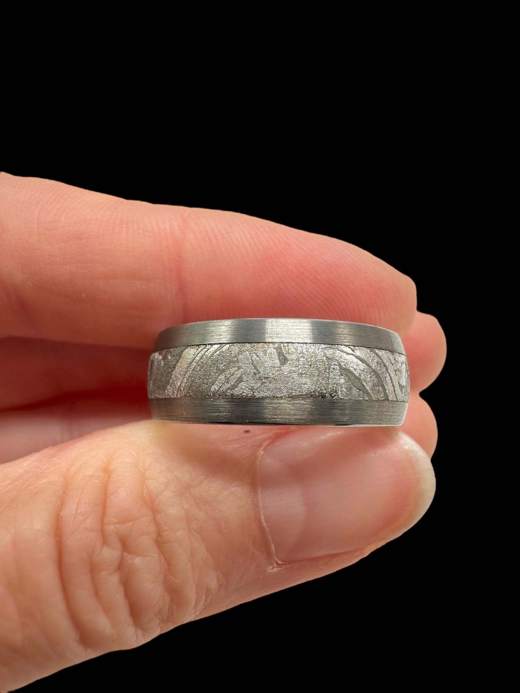 Aletai meteorite ring – Size 59 - P/M075