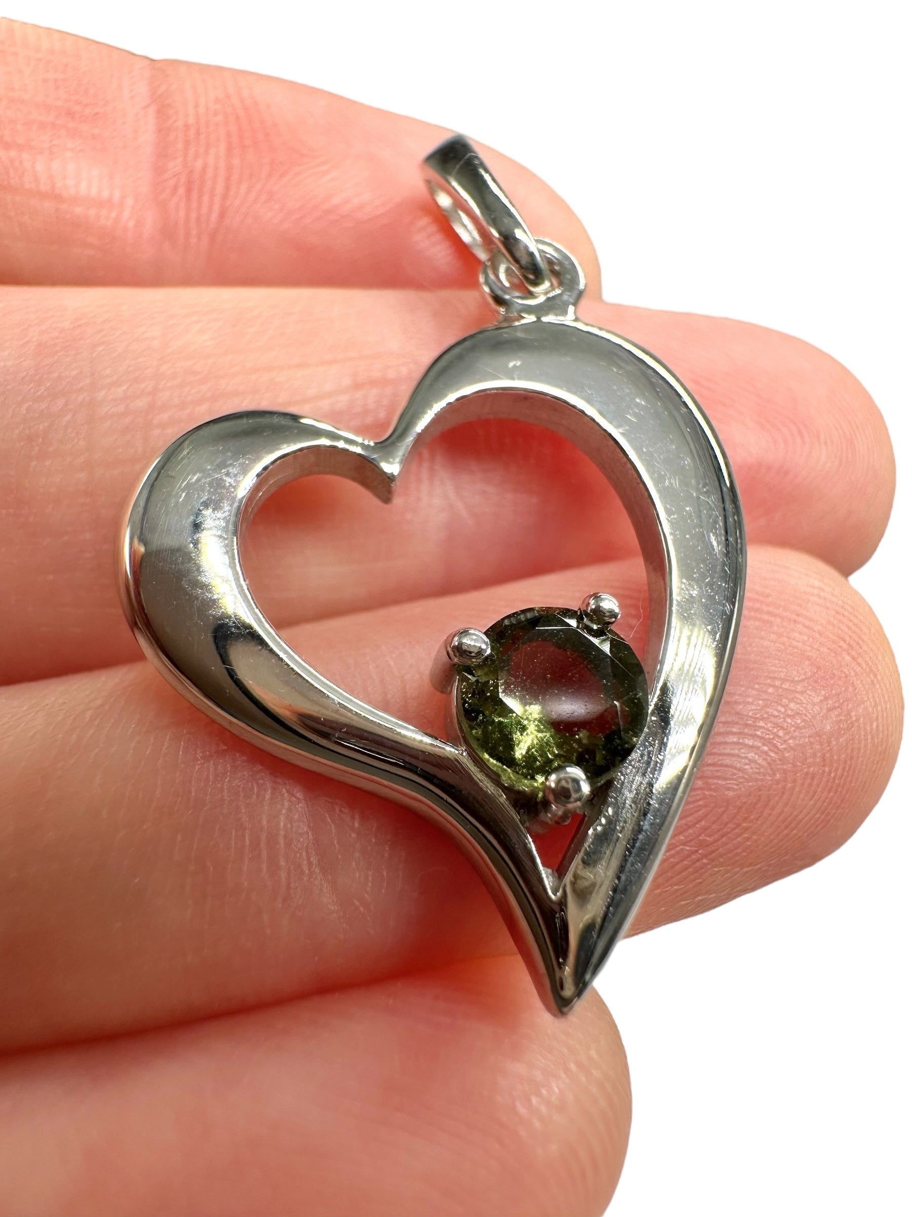 Silver heart-shaped pendant with faceted moldavite - SP/V686