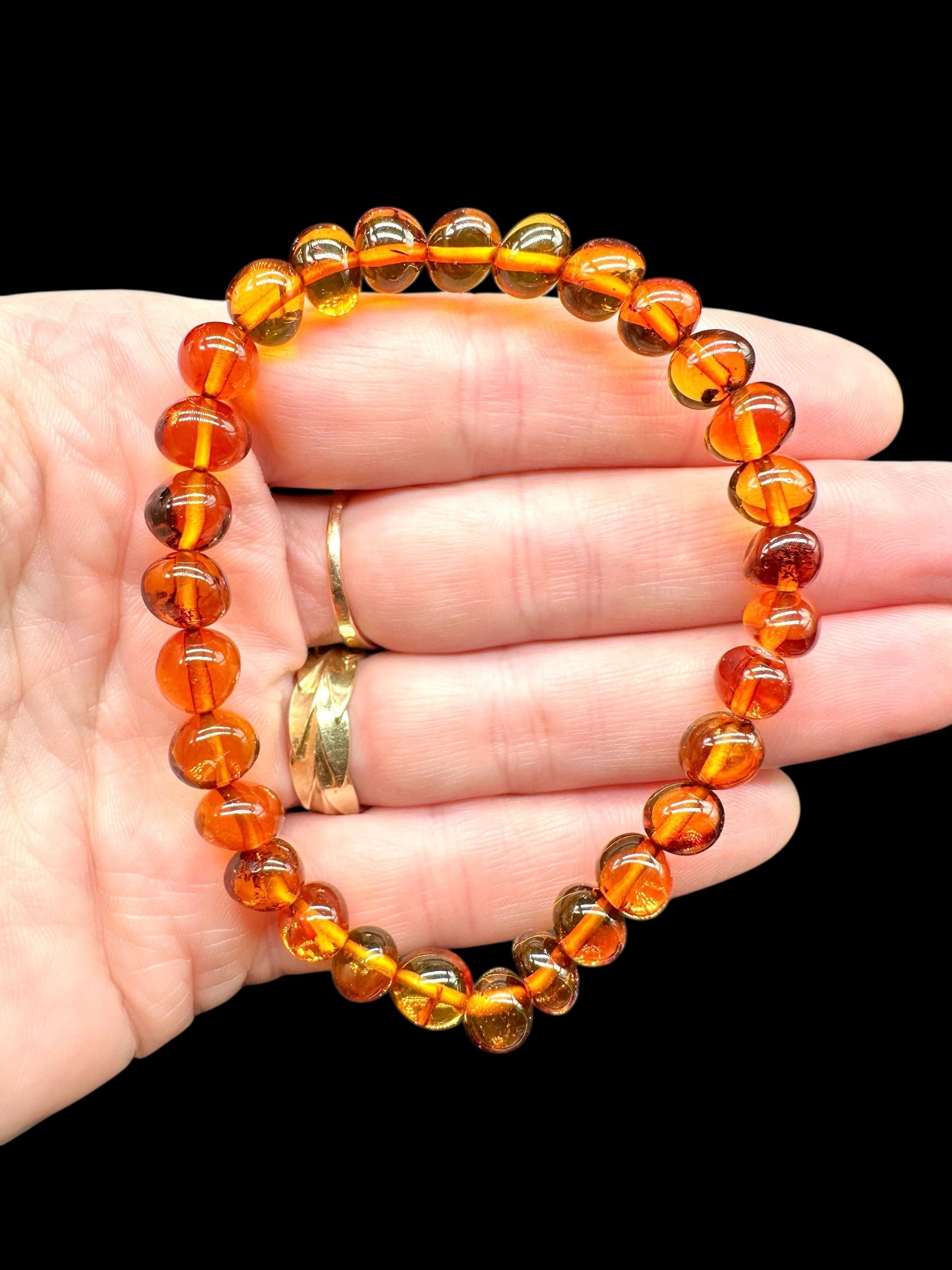 Amber bracelet / random piece