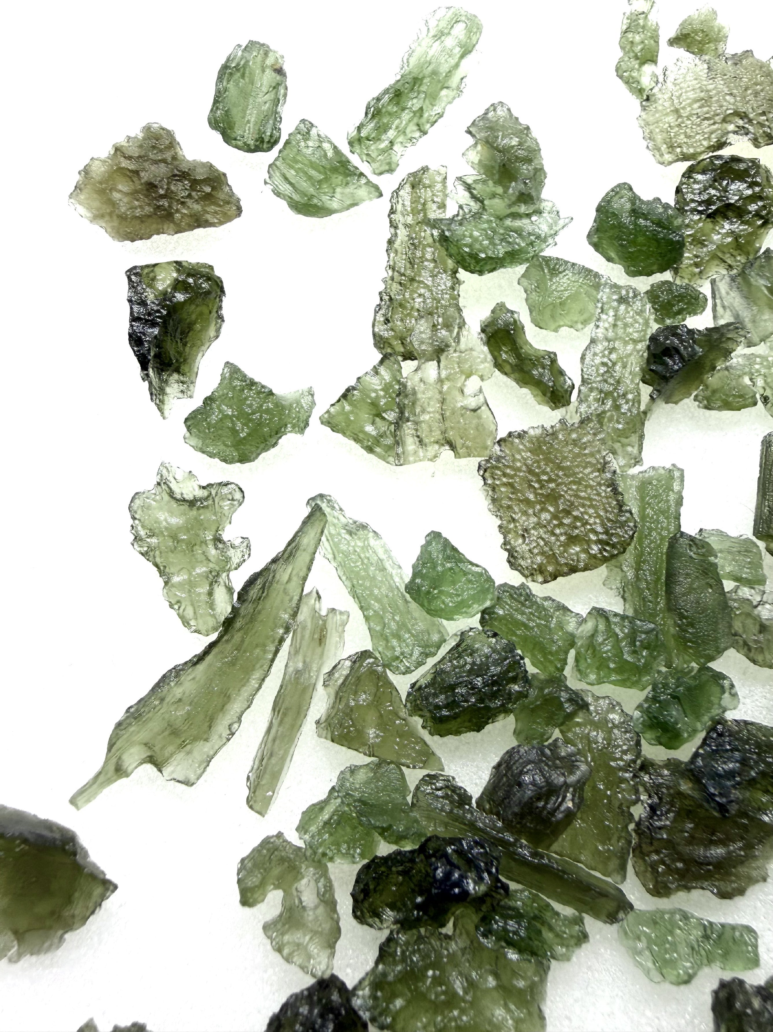 Moldavites from Chlum 0-1g – Undamaged – 100g - VVEL68