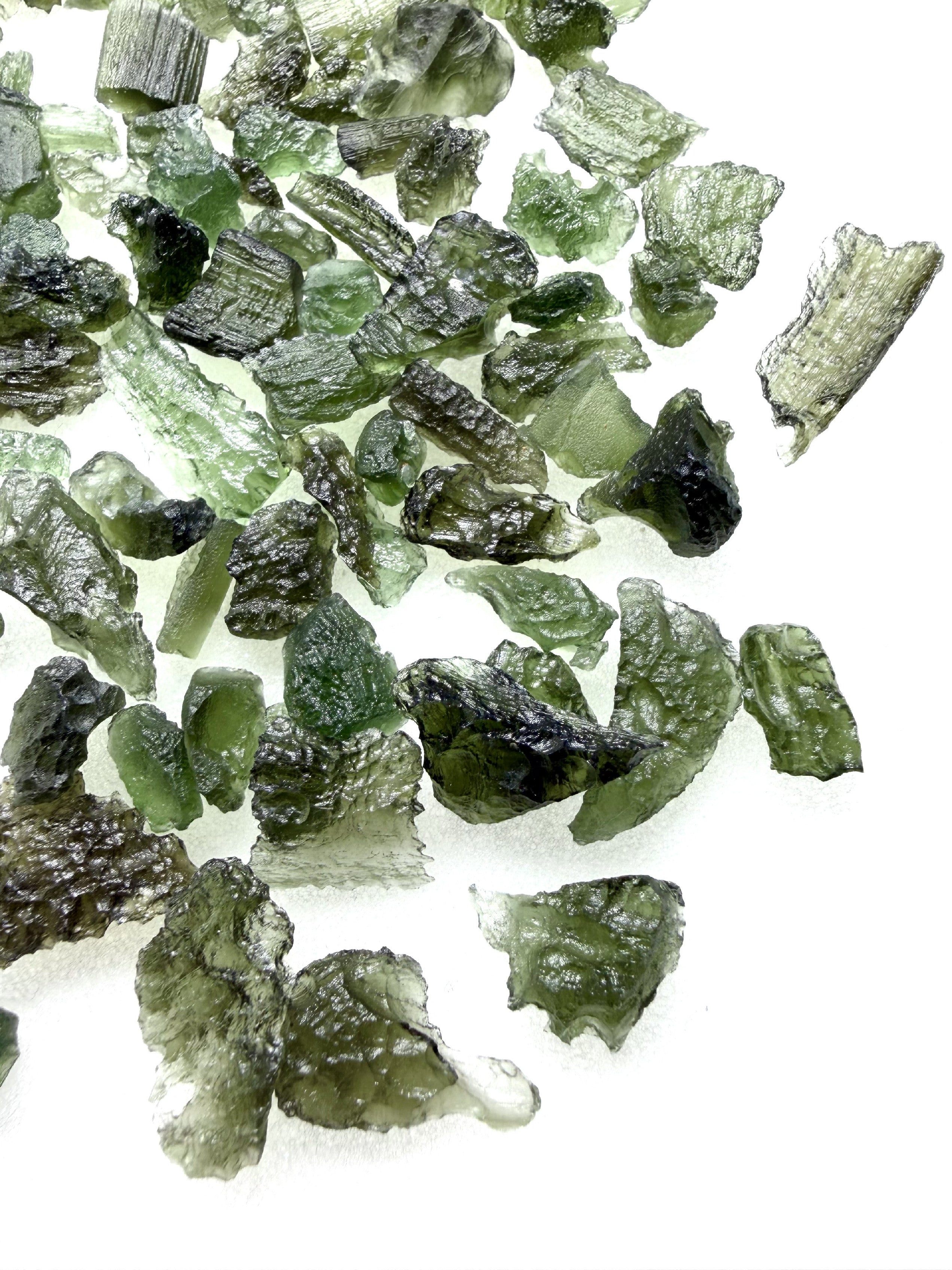 Moldavites from Chlum 0-1g – Undamaged – 100g - VVEL68