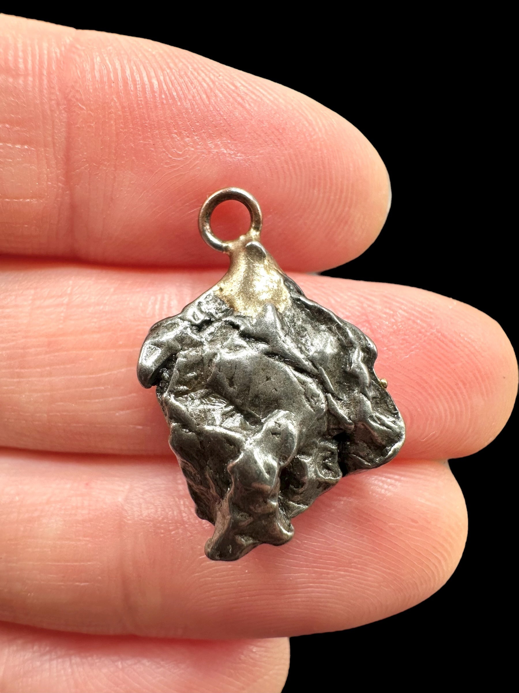 Iron meteorite pendant 4g