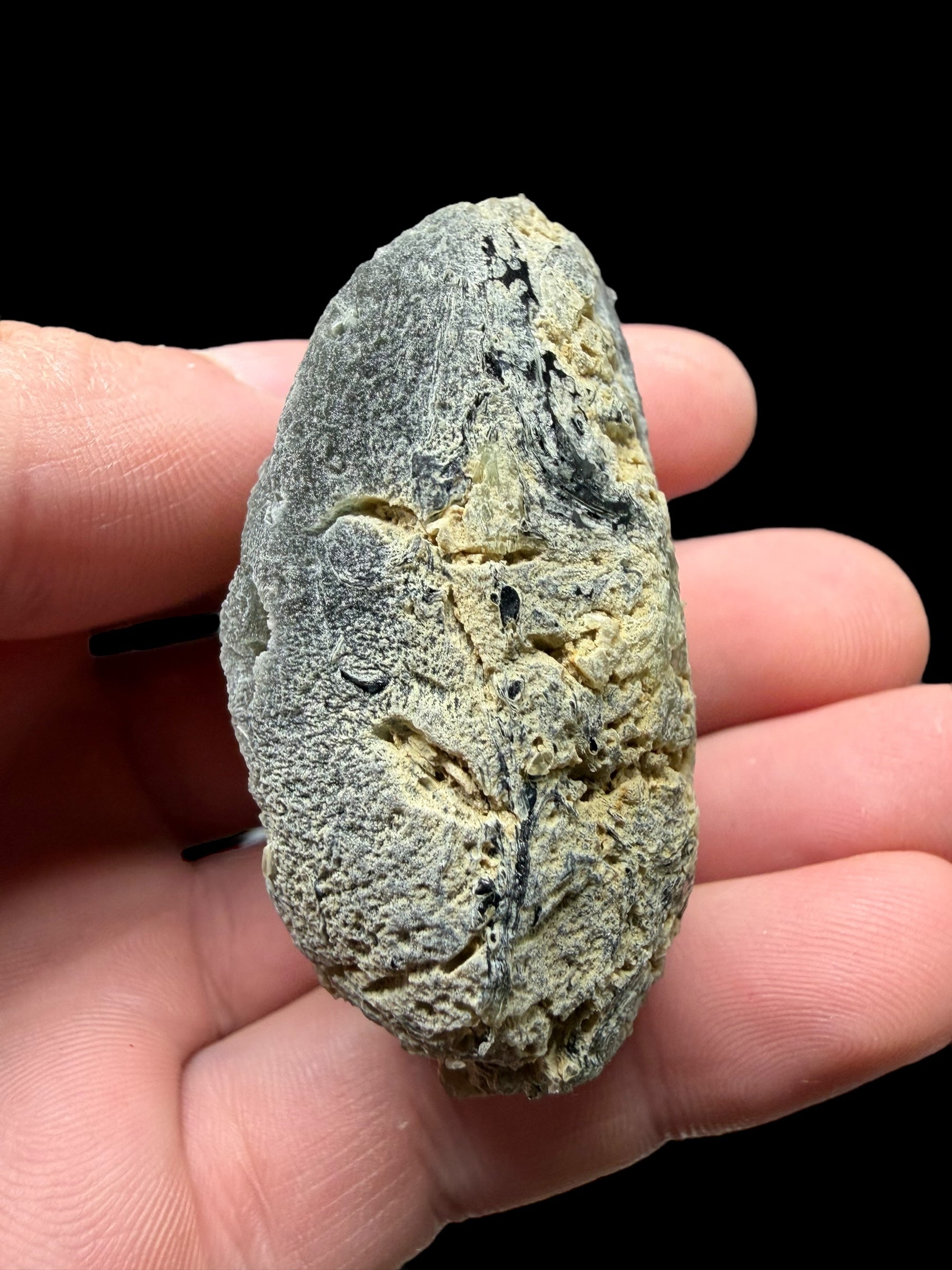 Moldavite – Driten – 65,3g - V2280