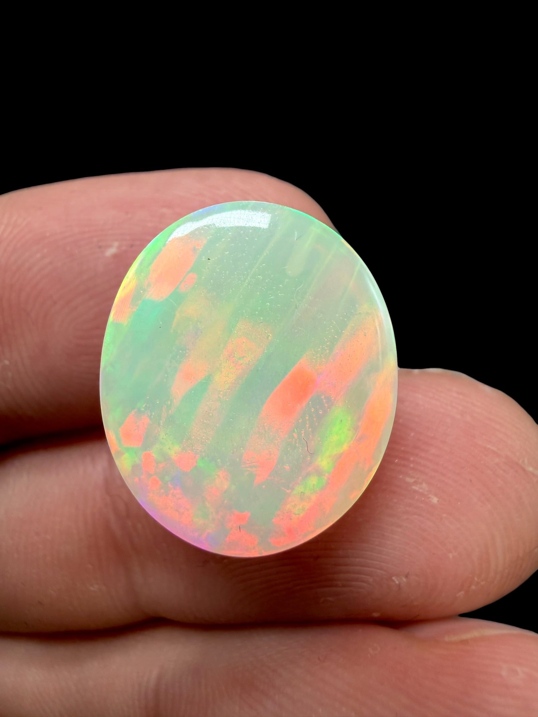 Precious opal cabochon 11,9ct – Welo, Ethiopia - OPK007