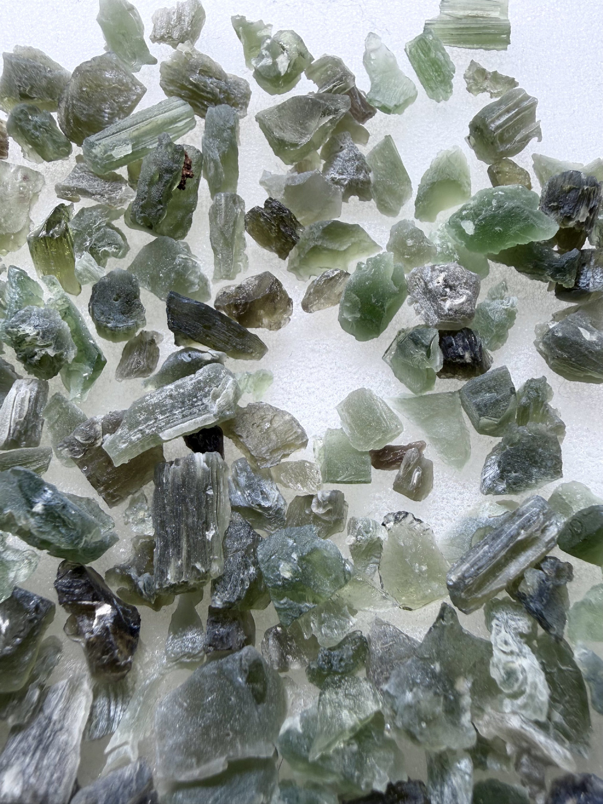 Moldavites – 100g (0-1g) - VVEL69