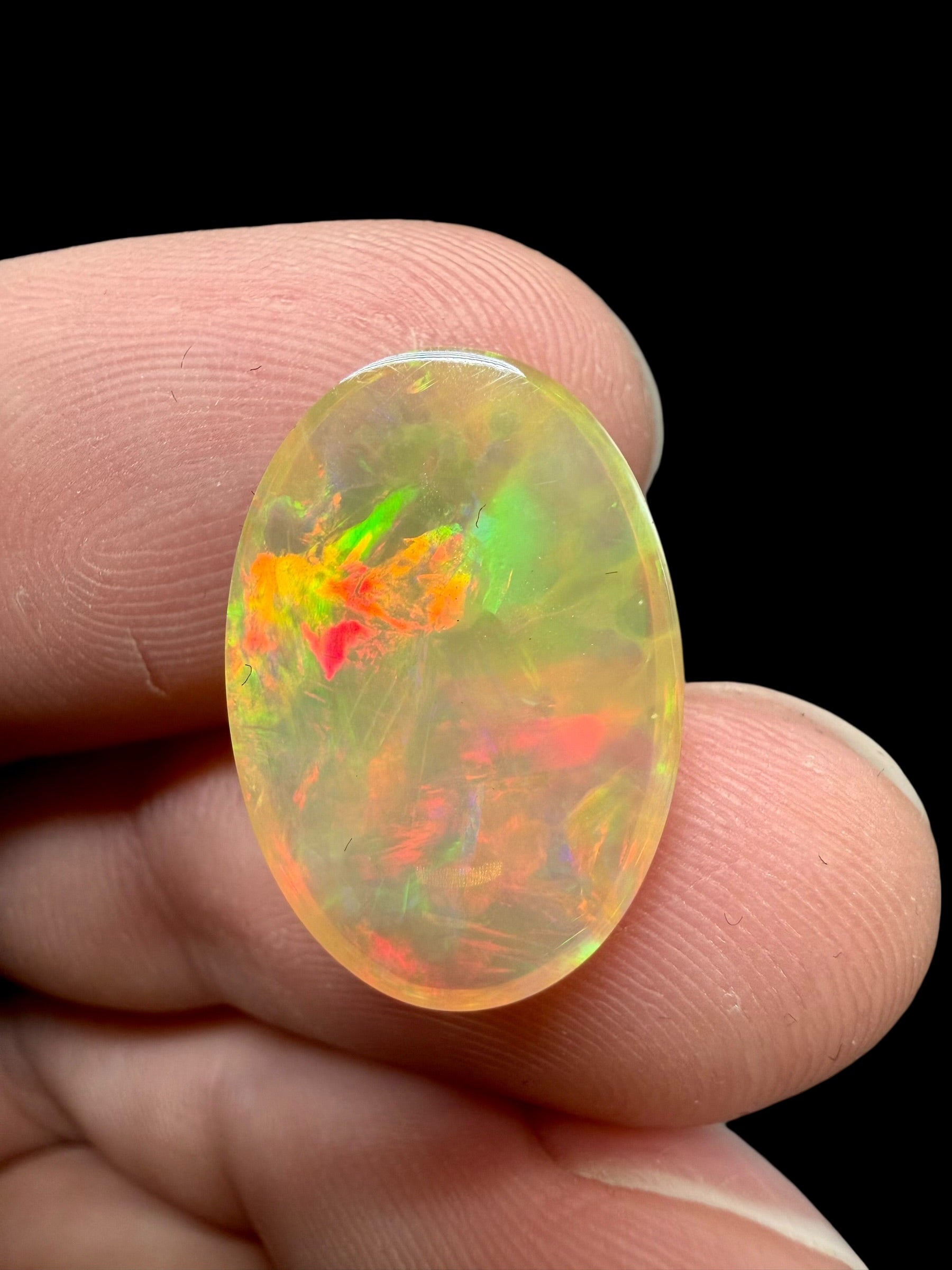 Precious opal cabochon 6ct – Welo, Ethiopia - OPK011