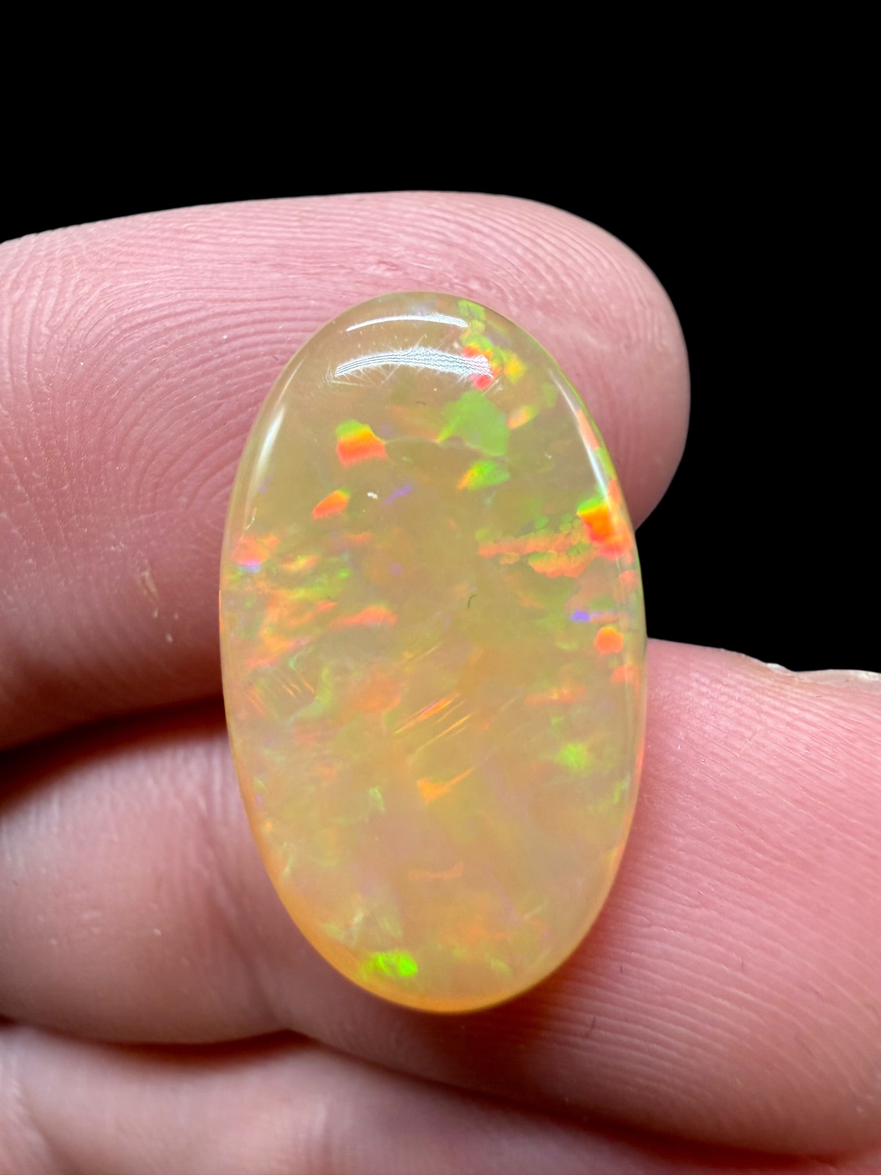 Precious opal cabochon 6,4ct – Welo, Ethiopia - OPK012