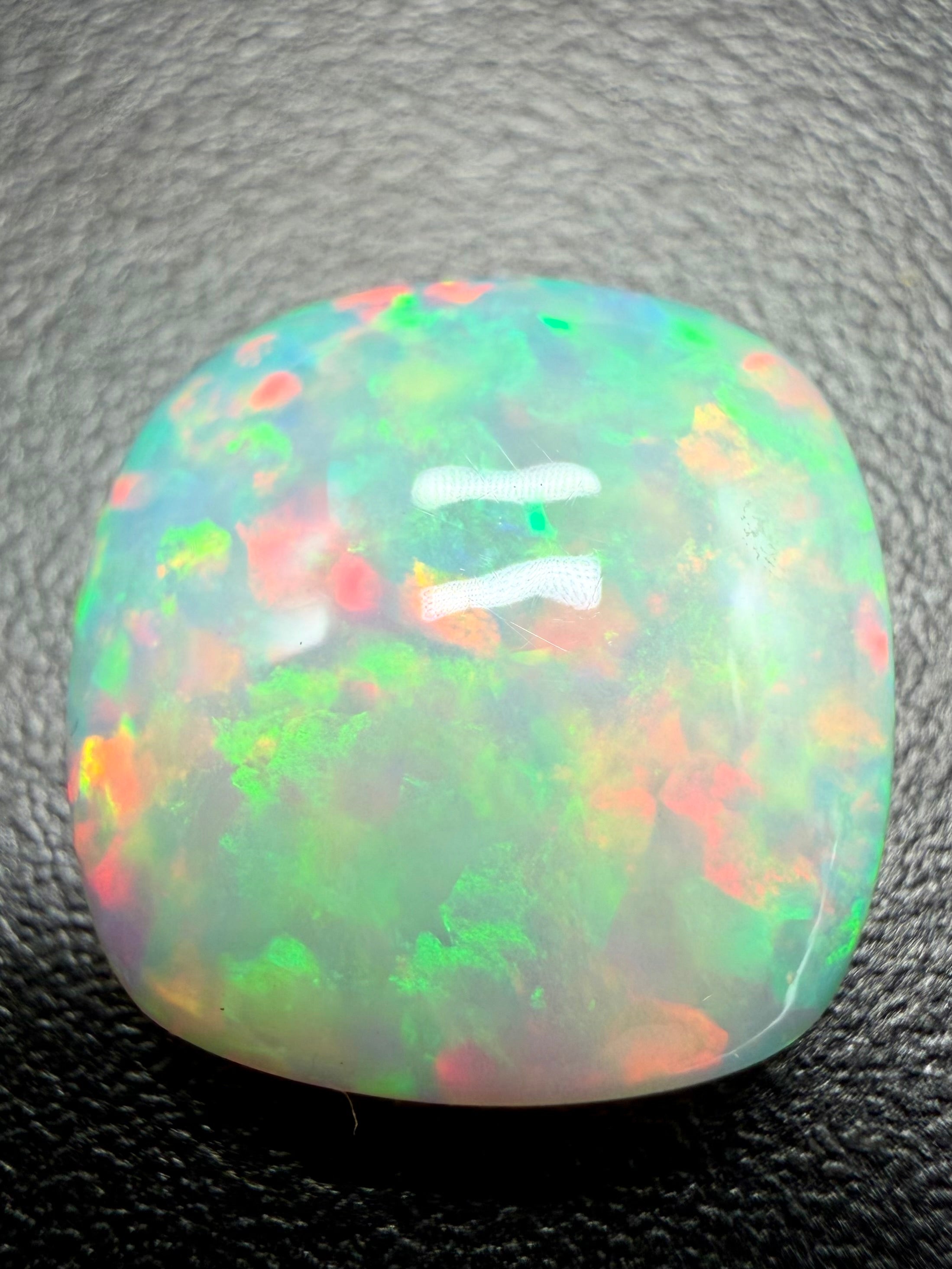Precious opal cabochon 4,7ct – Welo, Ethiopia - OPK016
