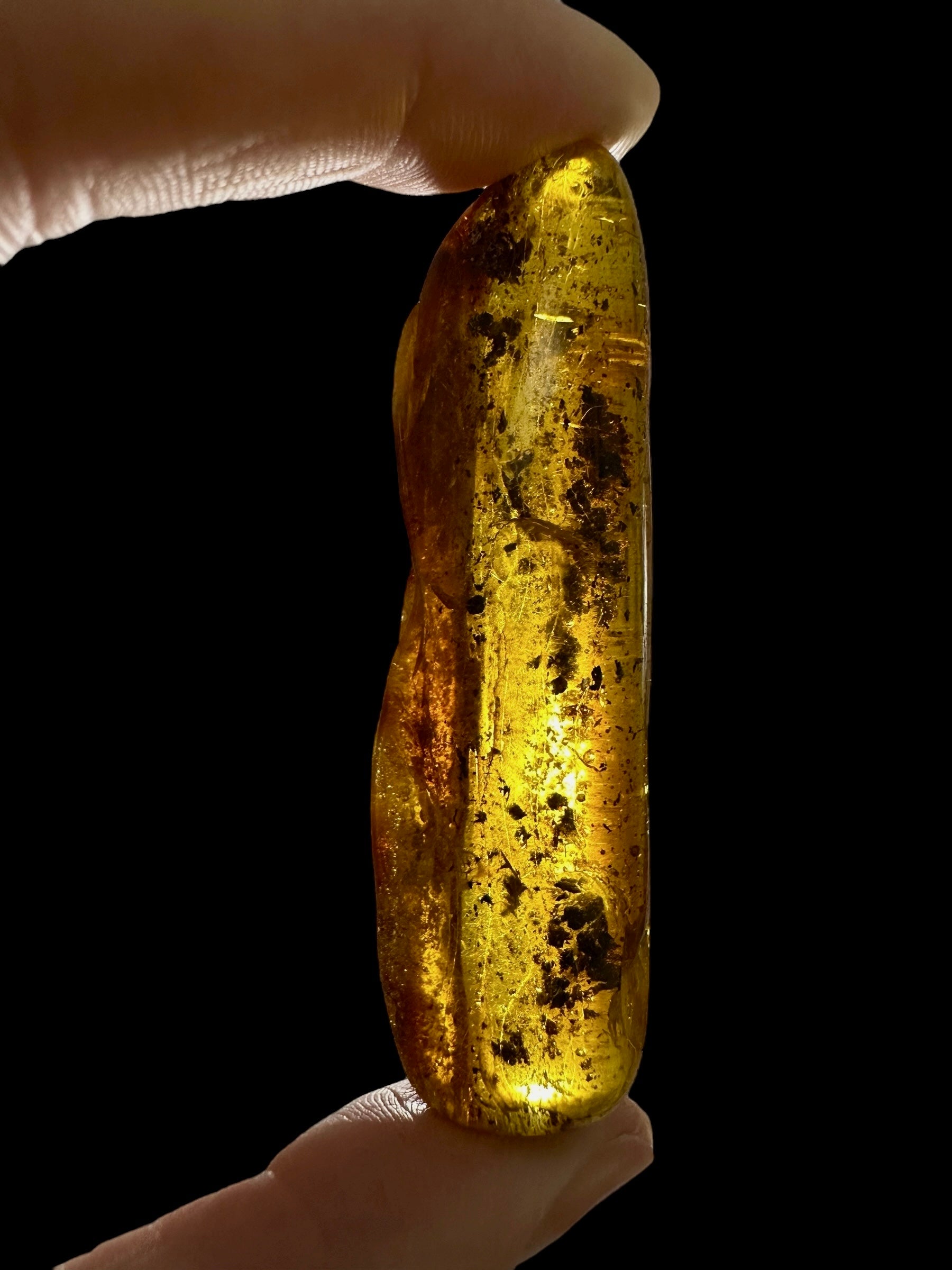 Amber 10,8g – Lithuania - JN779