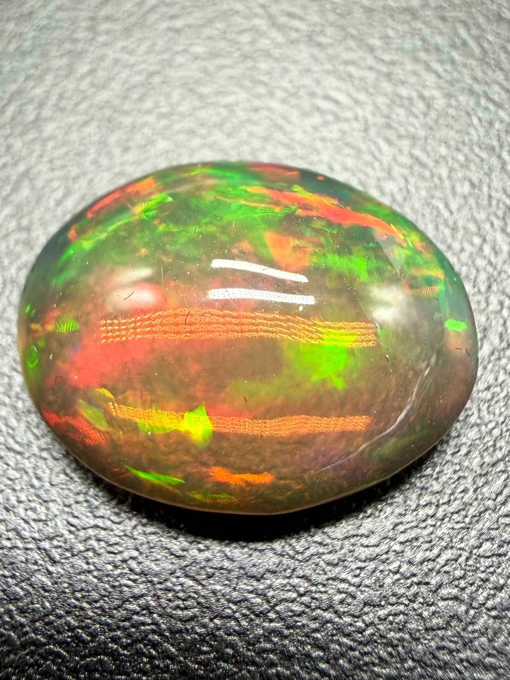 Precious opal cabochon 6ct – Welo, Ethiopia - OPK017