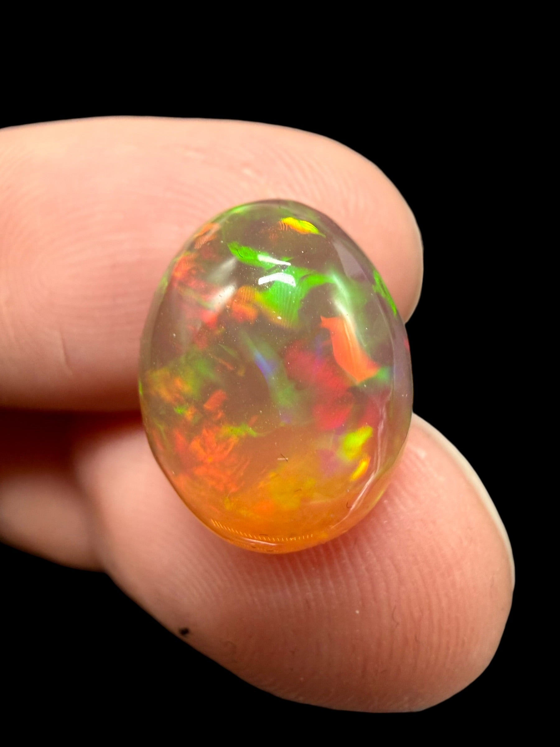 Precious opal cabochon 6ct – Welo, Ethiopia