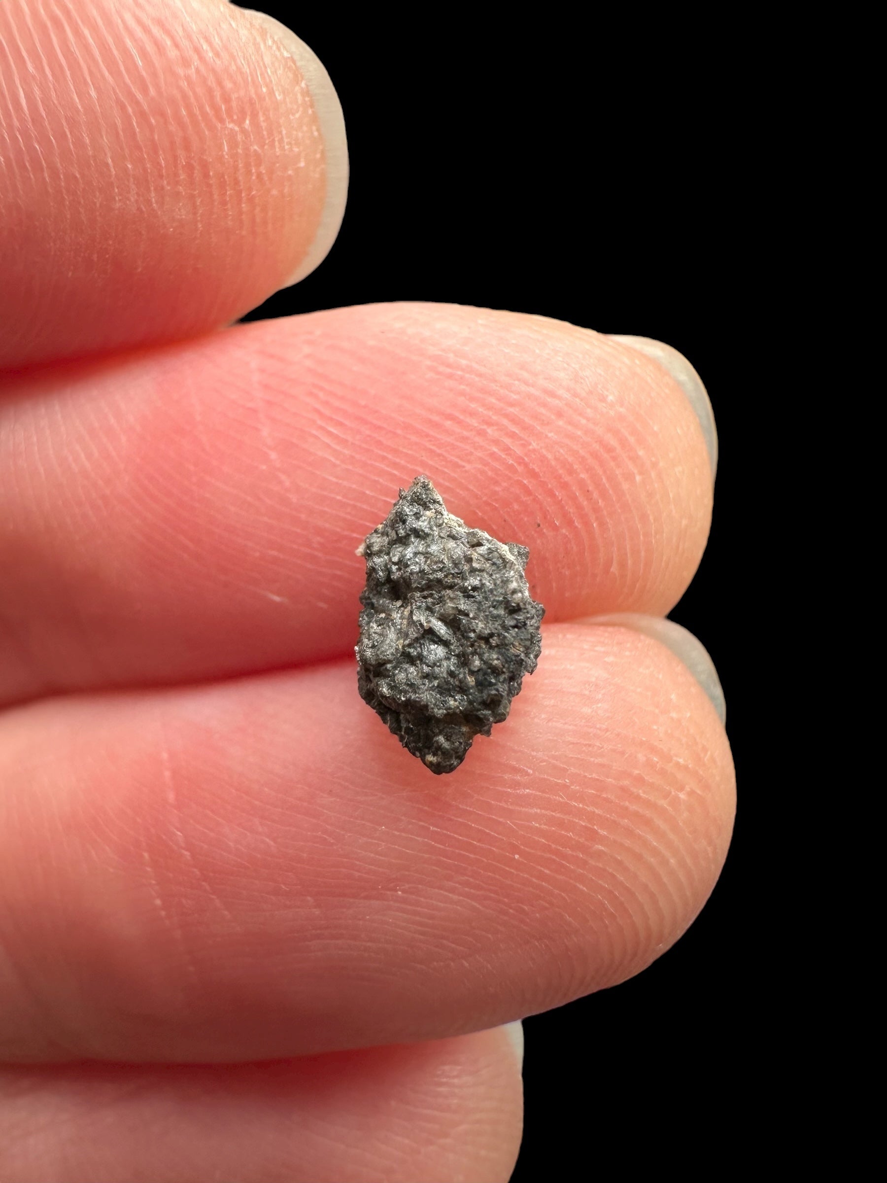 Meteorite Ksar Ghilane 022 – 0,1g – Tunisia - MEKG26