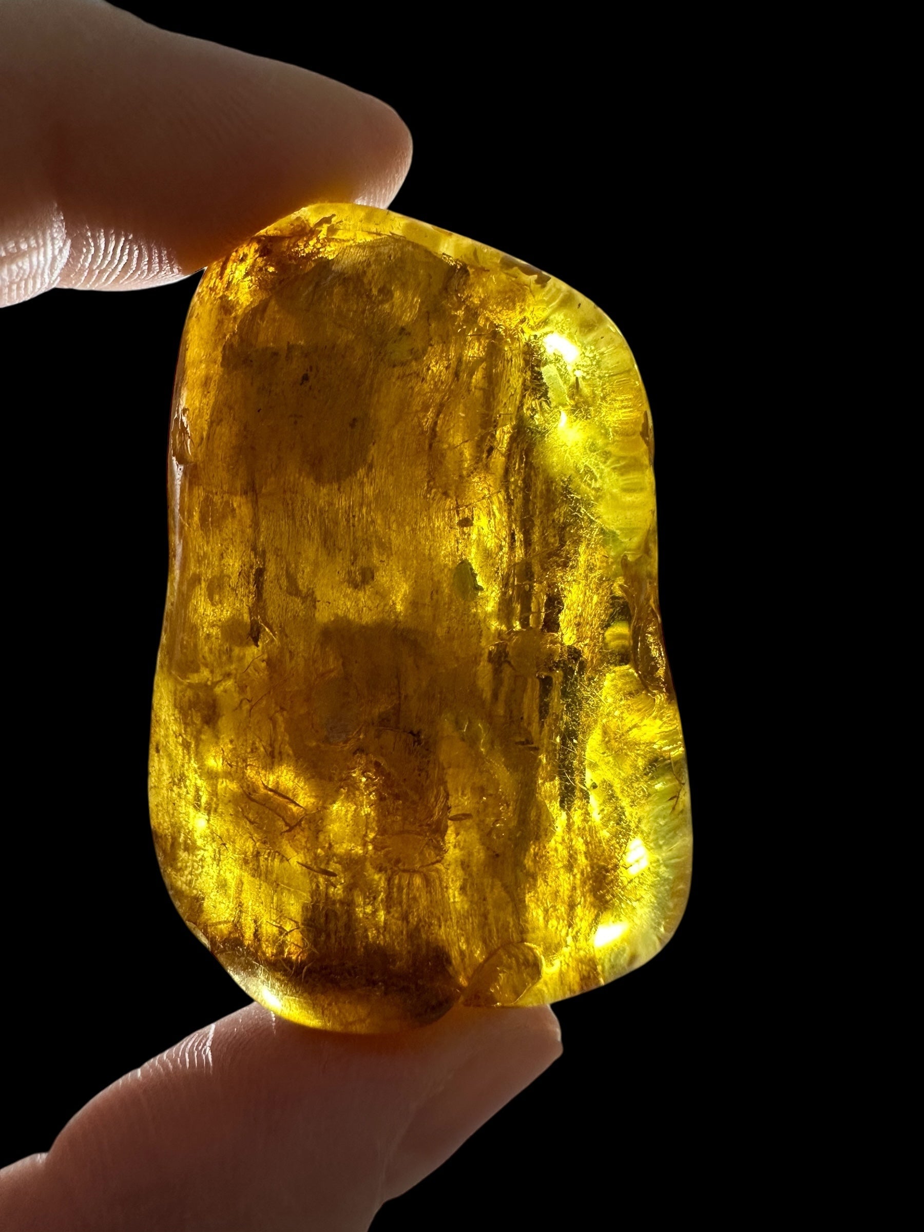 Amber 13,9g – Lithuania - JN785