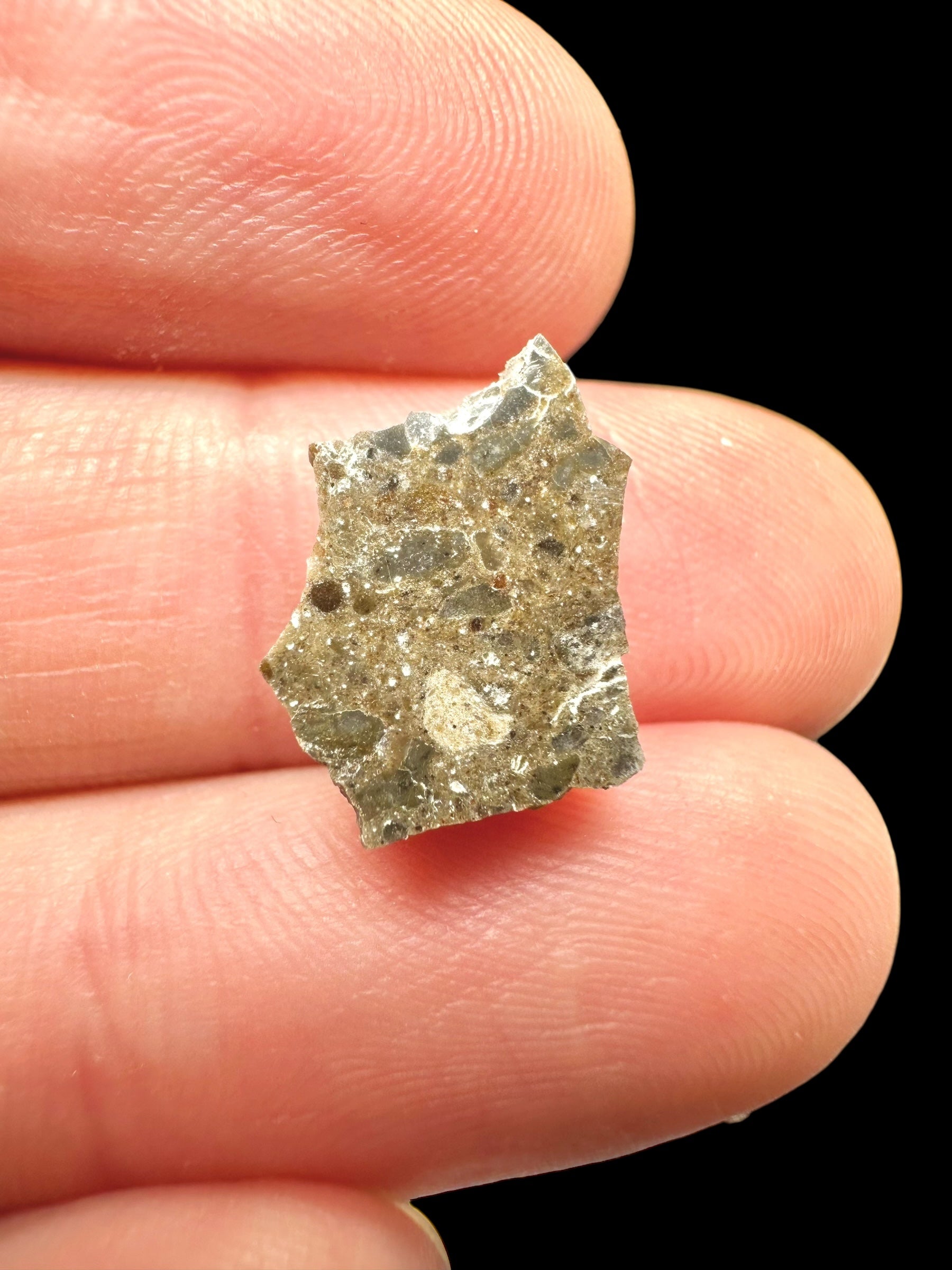 Lunar meteorite Oued el Hamim 001 – 0,7g – Libya - MEOH22